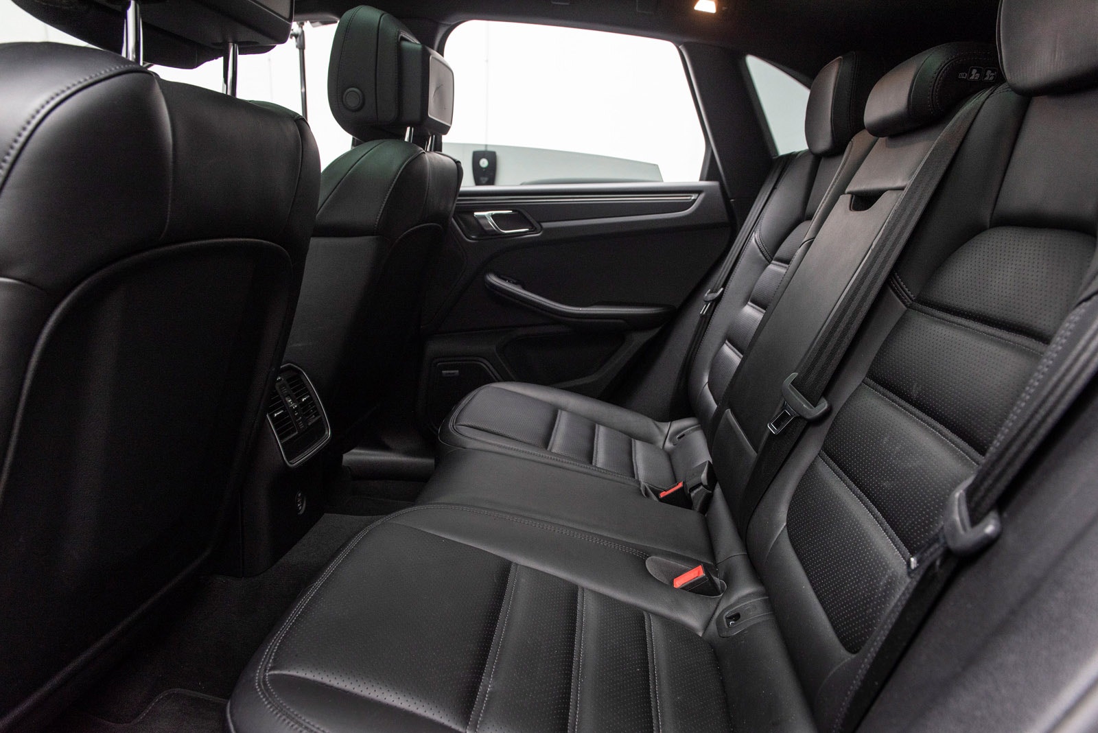 Porsche Macan PDK, 252hp, 2018