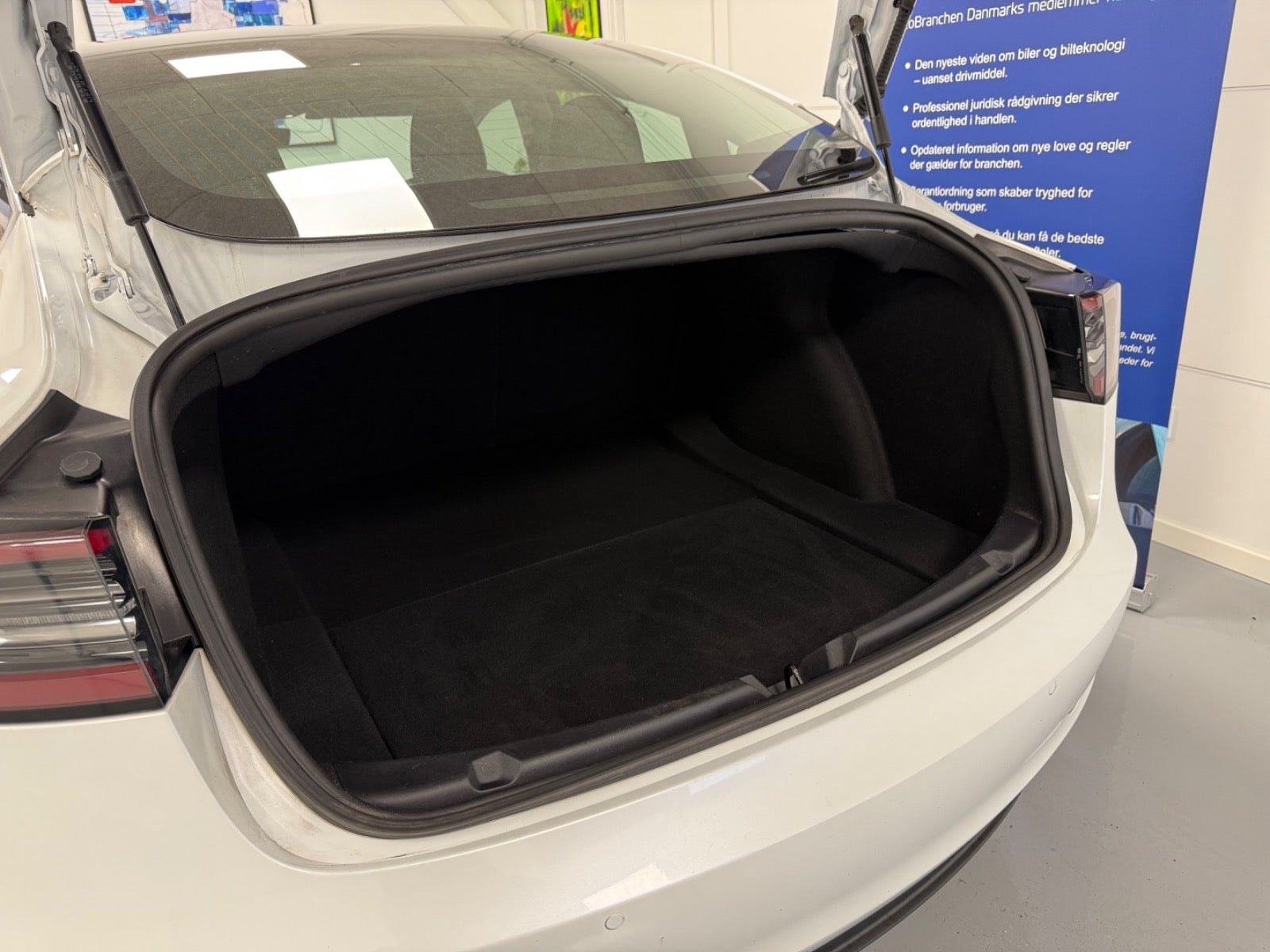 Tesla Model 3 Long Range AWD, 440ps, 2020