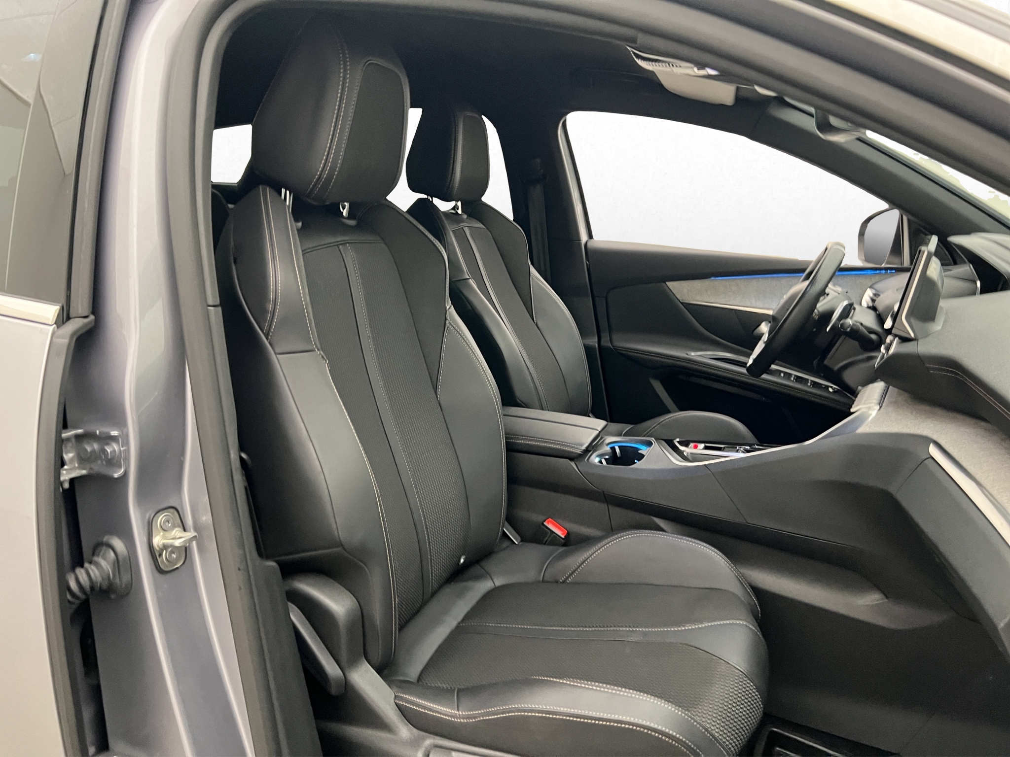 Peugeot 3008 1.2 PureTech 130 EAT, 8-trins, 131ps, 2023