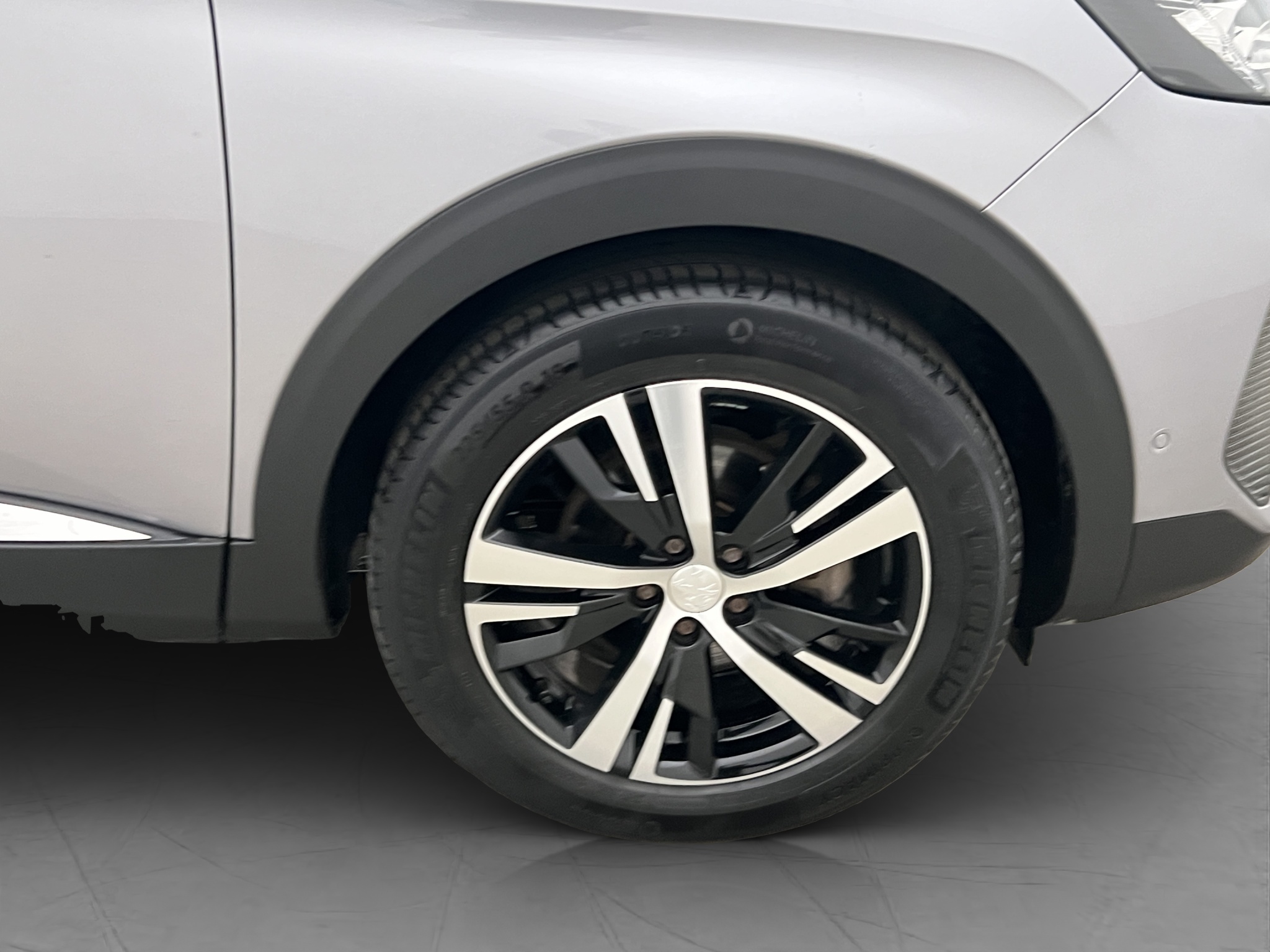 Peugeot 3008 1.2 PureTech 130 EAT, 8-trins, 131ps, 2023