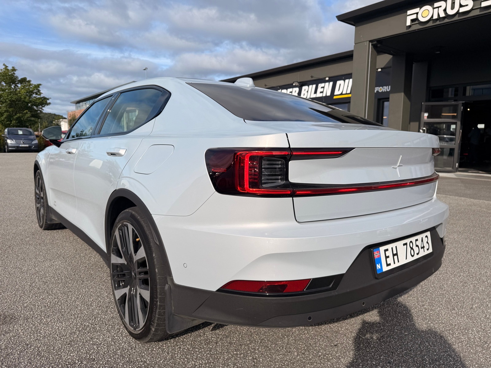 Polestar 2 Long range Dual motor Performance, 476hp, 2024
