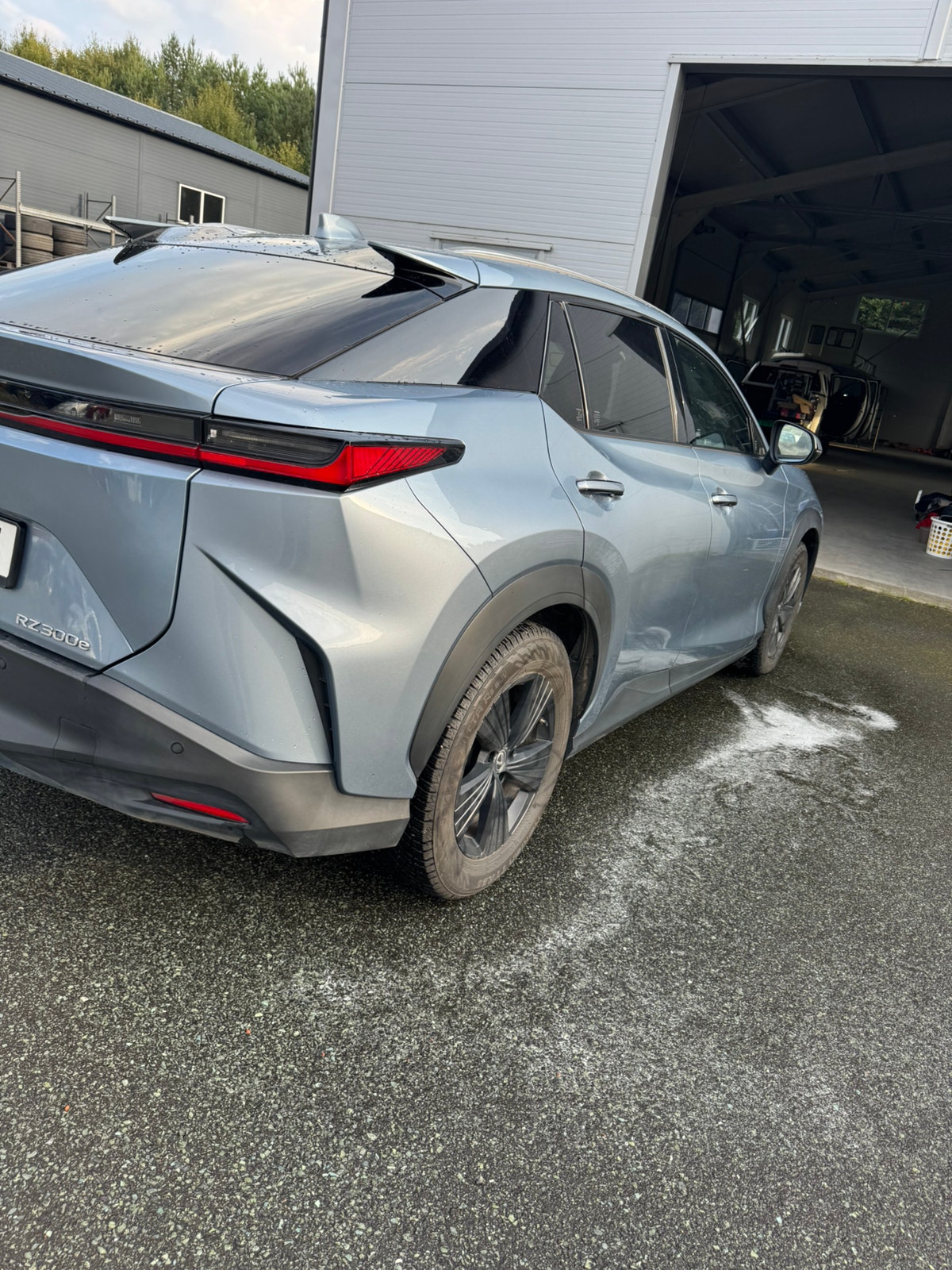 Lexus RZ 300e, 204hk, 2025