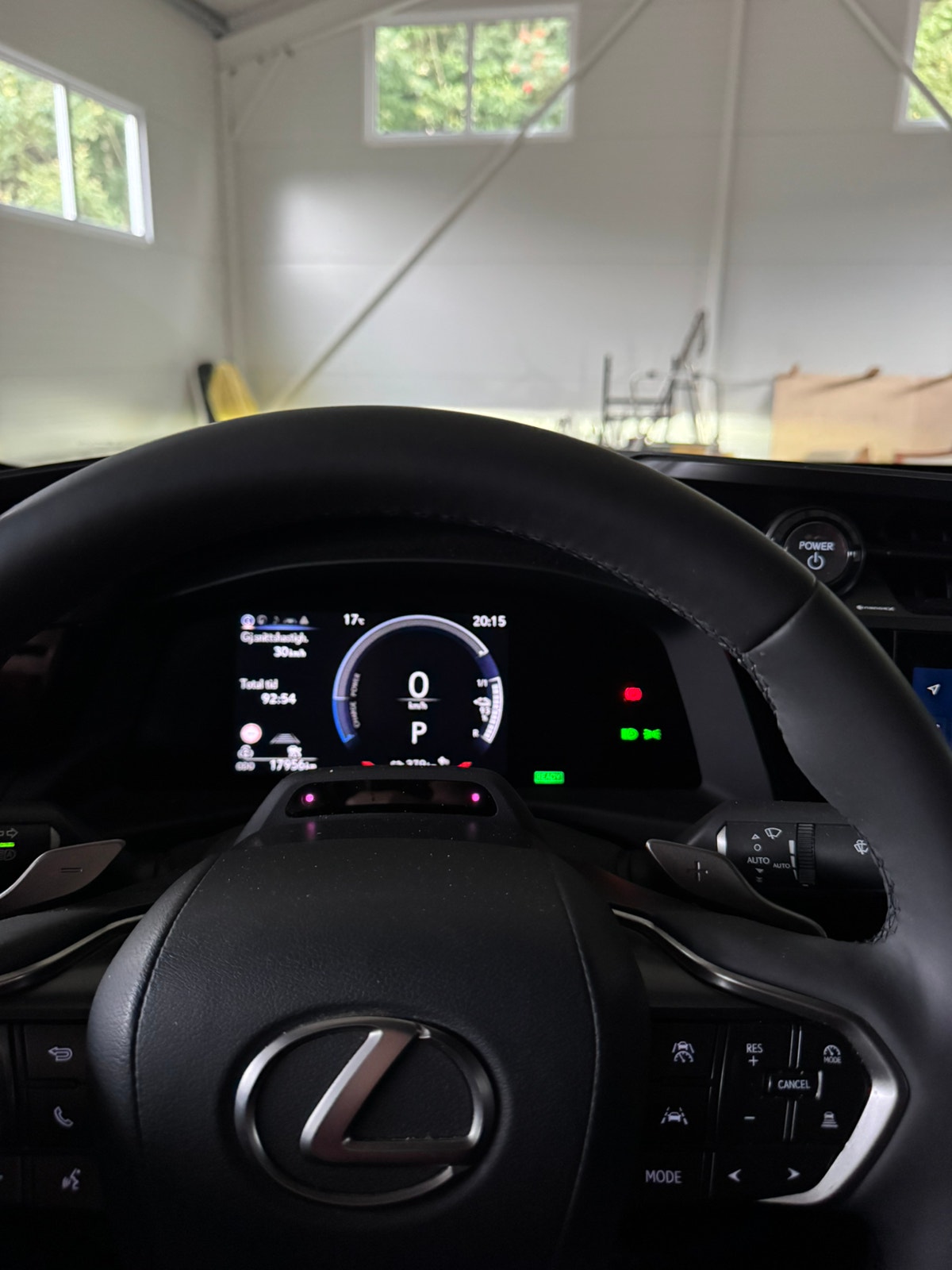 Lexus RZ 300e, 204hk, 2025