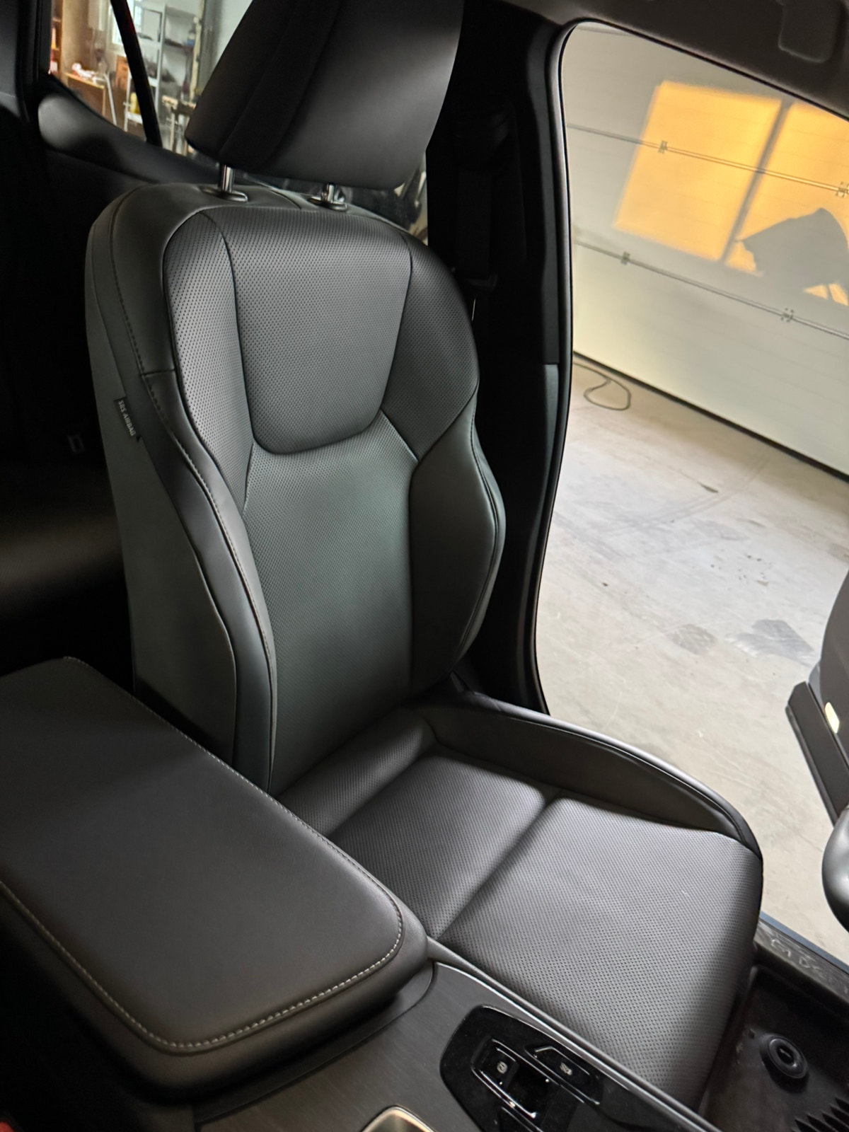 Lexus RZ 300e, 204hk, 2025