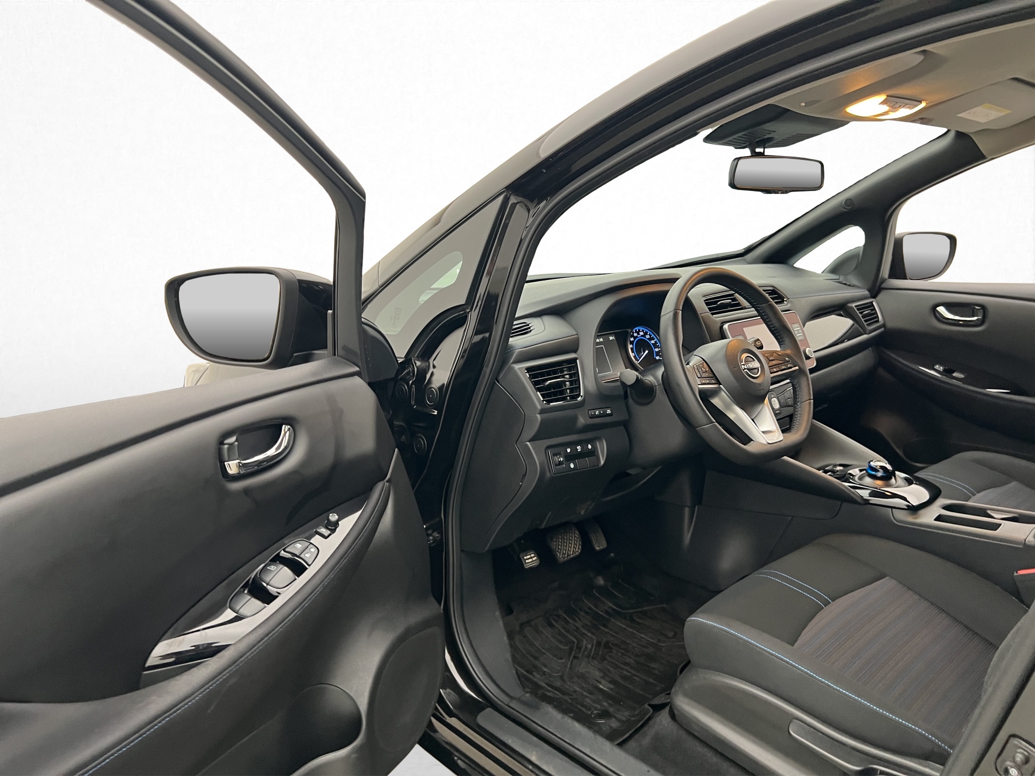 Nissan Leaf, 150hp, 2023