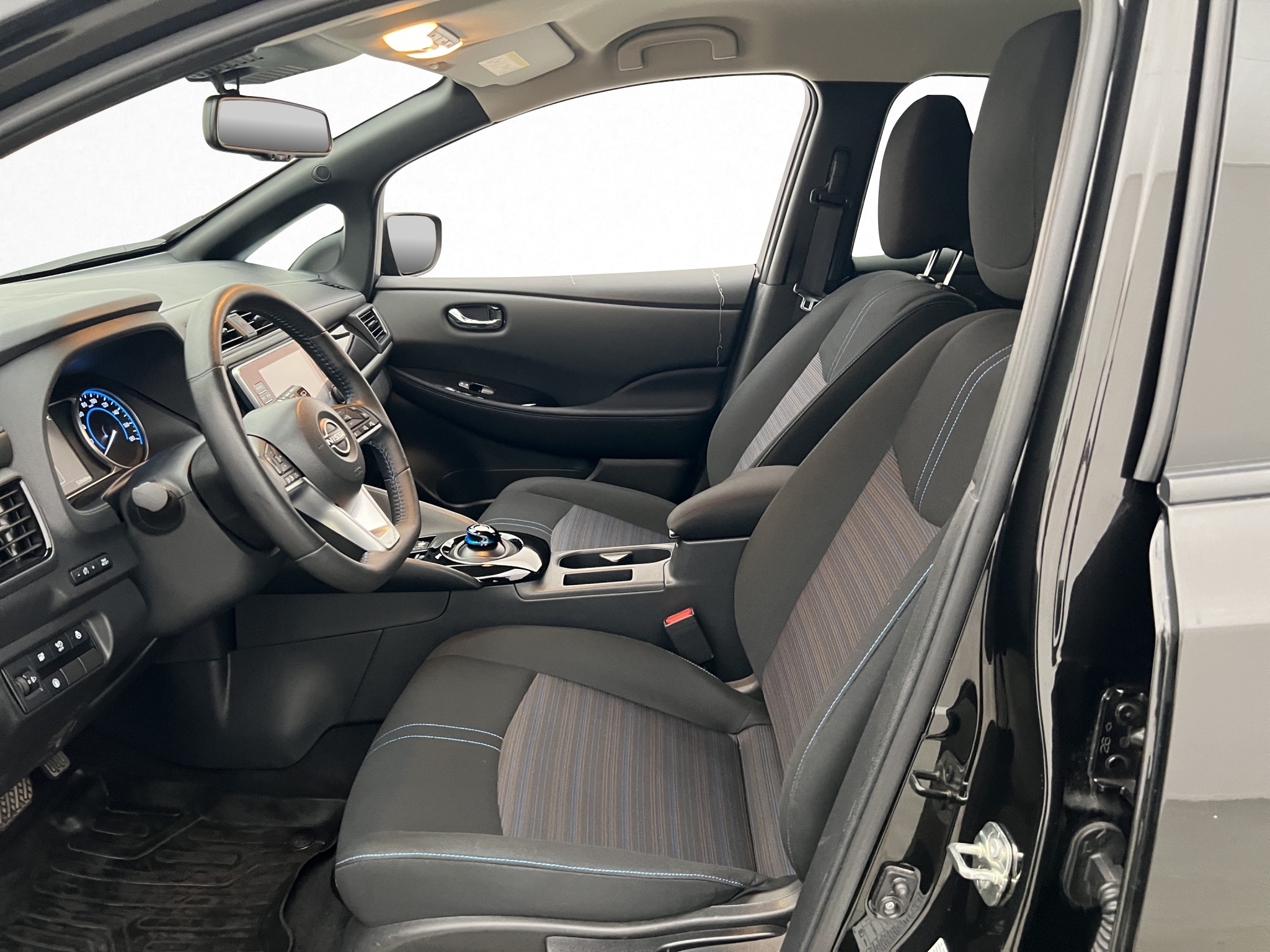 Nissan Leaf, 150hp, 2023