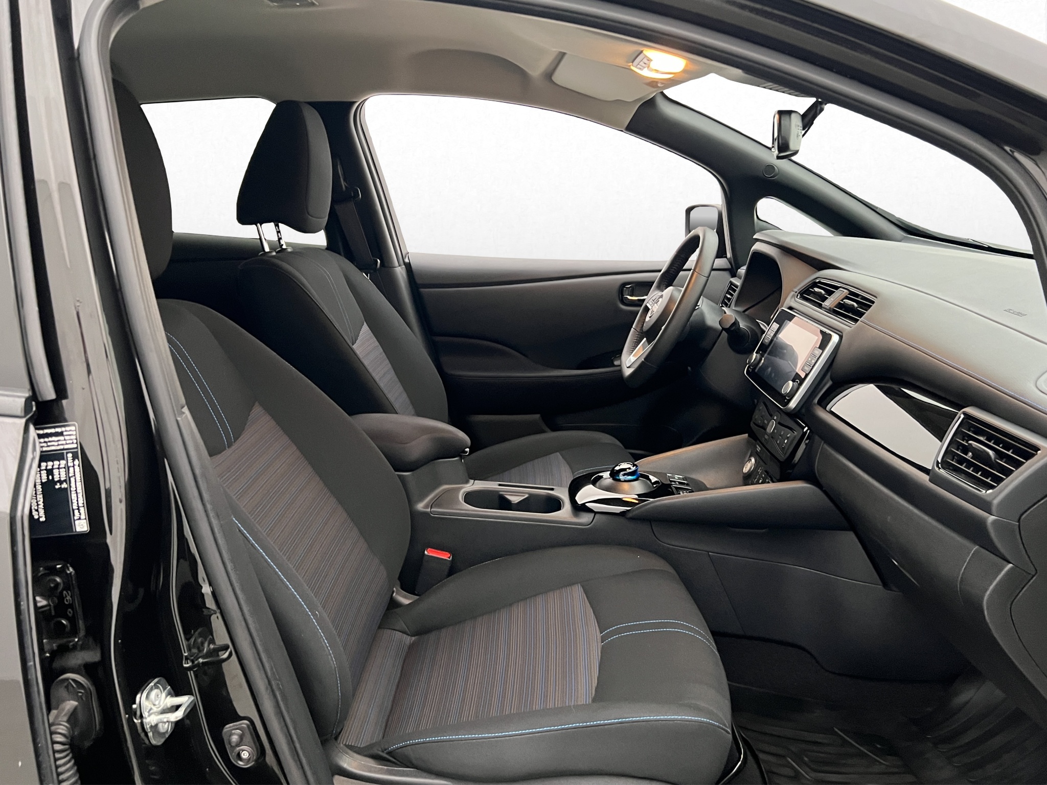 Nissan Leaf, 150hp, 2023