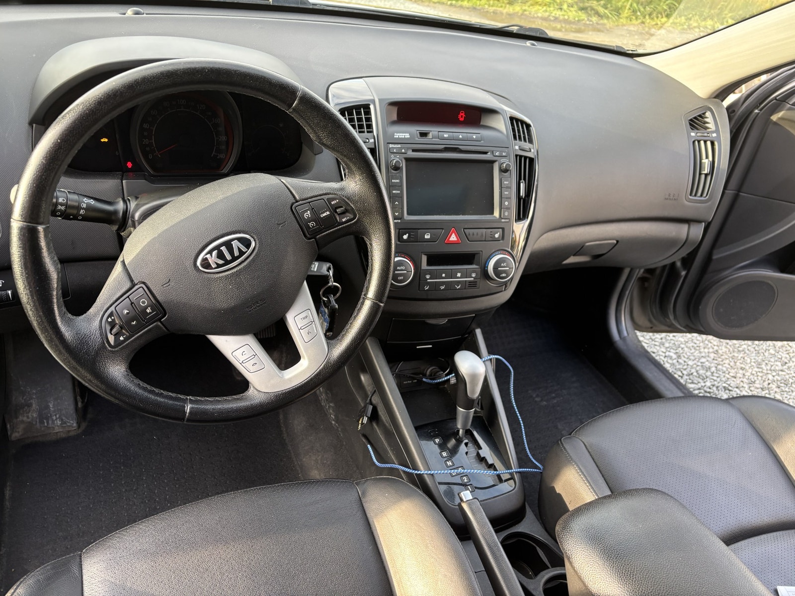 Kia cee'd_sw 1.6 CRDi Automatic, 4-trins, 115ps, 2010