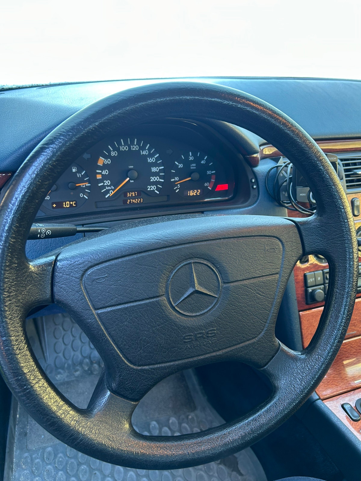 Mercedes-Benz E 220 Diesel Automatisk, 5-trinn, 95hk, 1998