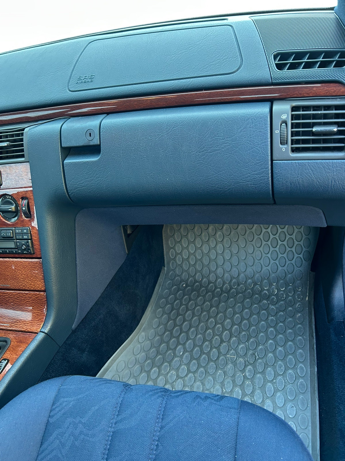 Mercedes-Benz E 220 Diesel Automatisk, 5-trinn, 95hk, 1998