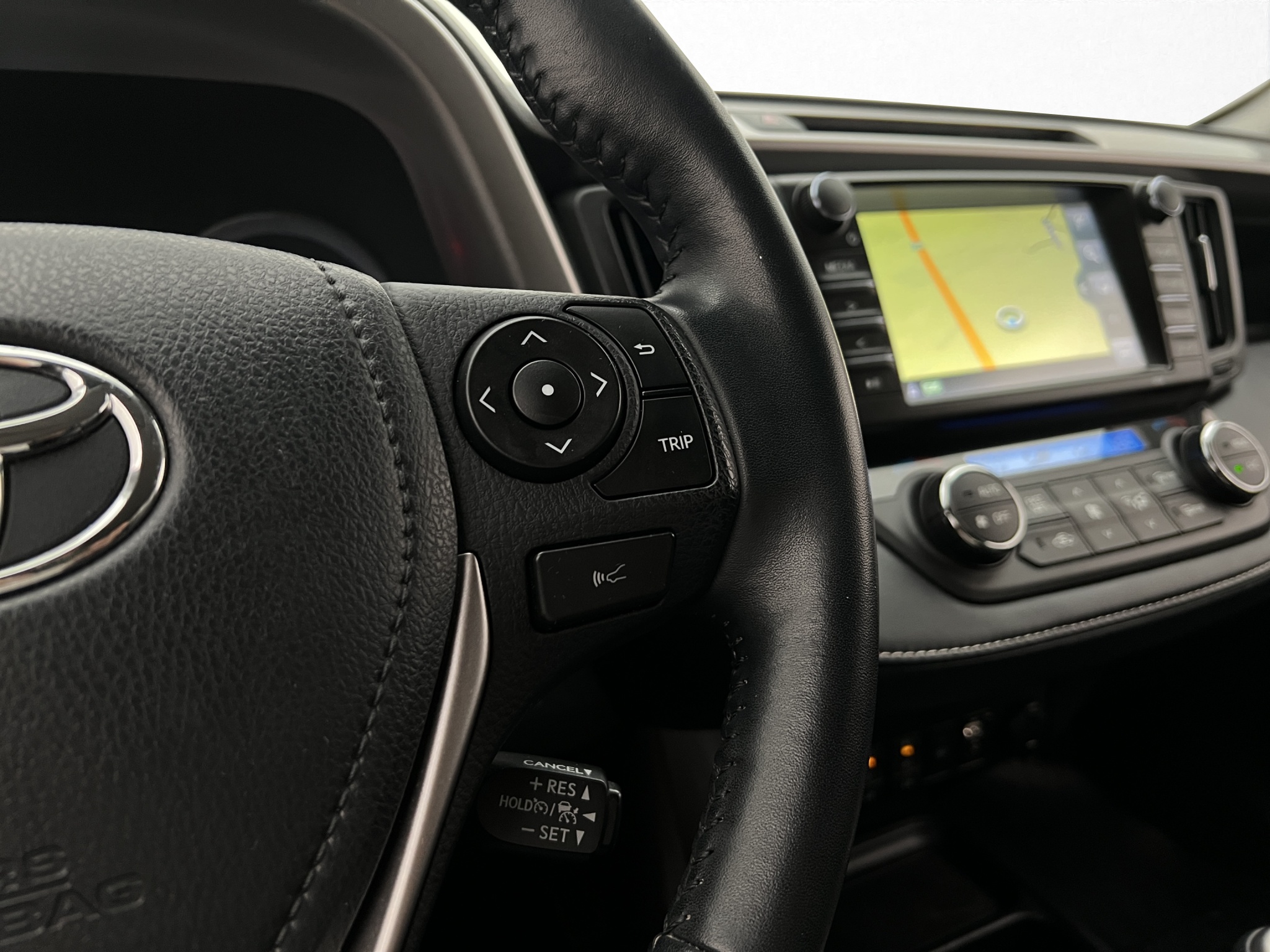 Toyota RAV4 Hybrid 2.5 Dual VVT-i AWD-i E-CVT, 197hp, 2018