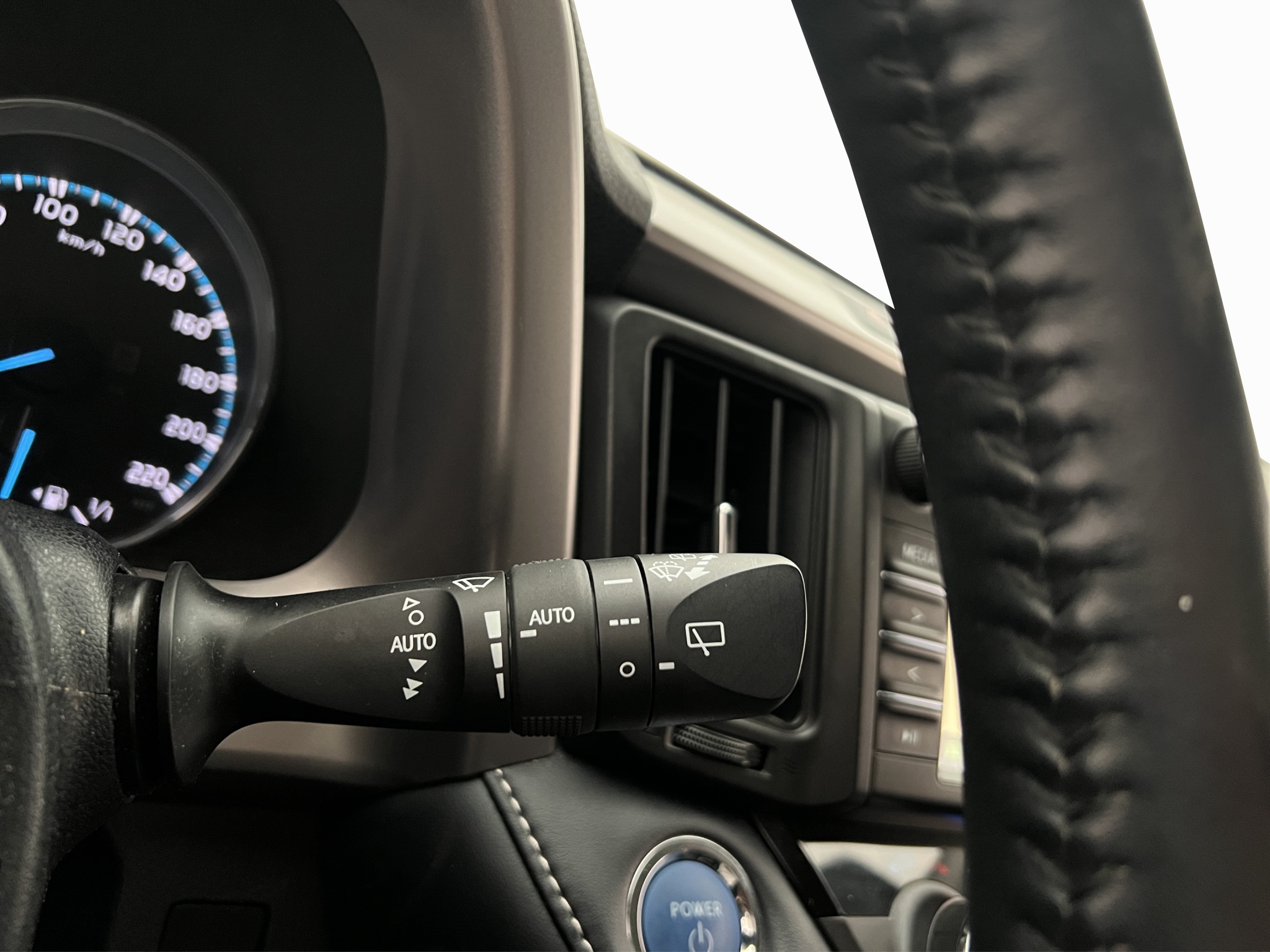 Toyota RAV4 Hybrid 2.5 Dual VVT-i AWD-i E-CVT, 197hp, 2018