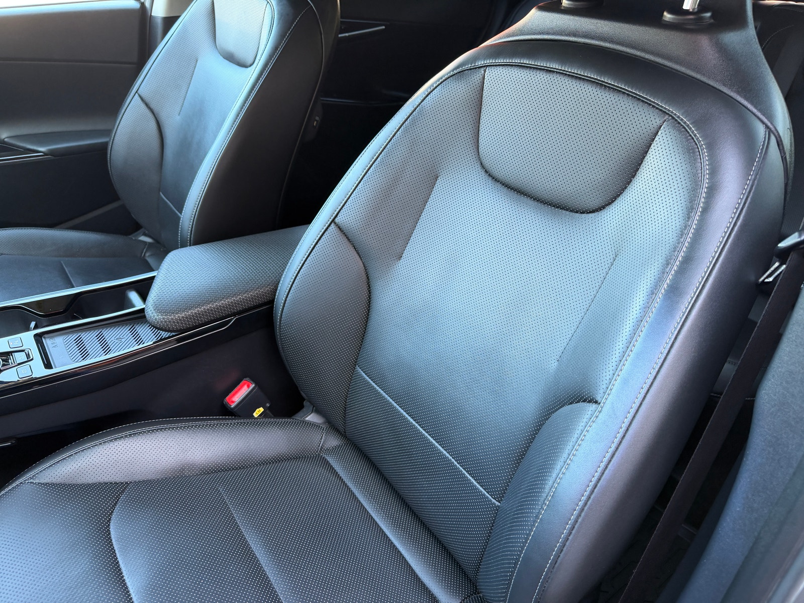 Kia EV6 77.4 kWh AWD, 325hp, 2023