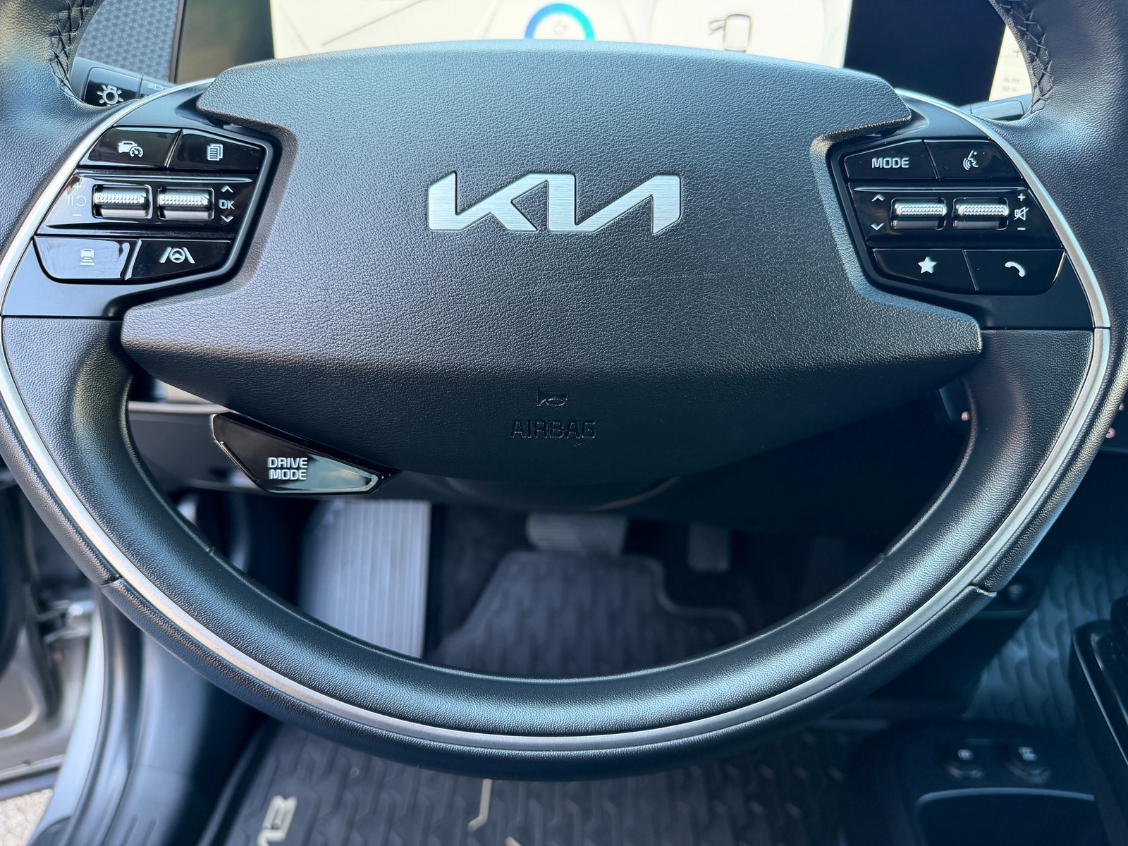 Kia EV6 77.4 kWh AWD, 325hp, 2023
