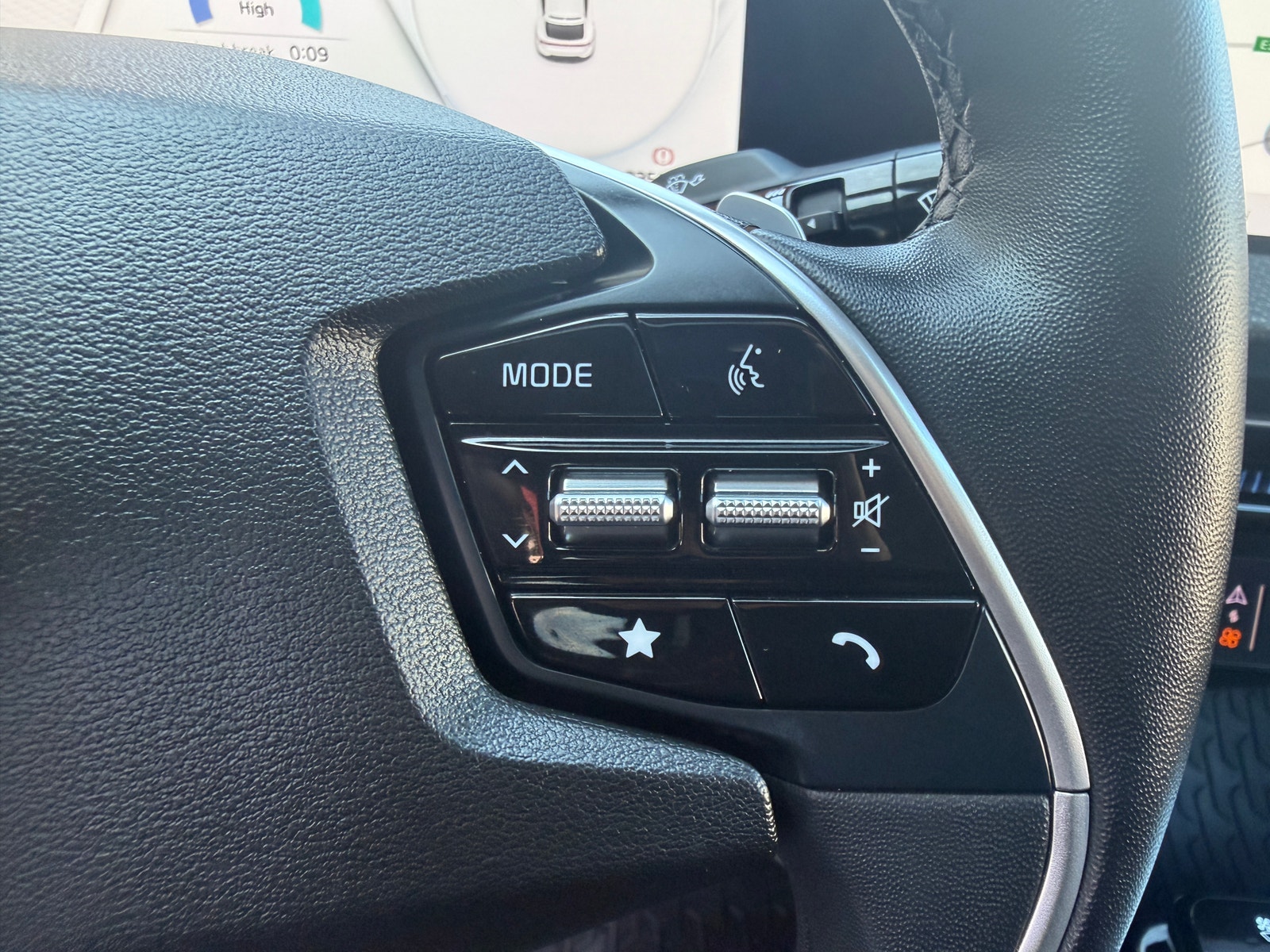 Kia EV6 77.4 kWh AWD, 325hp, 2023
