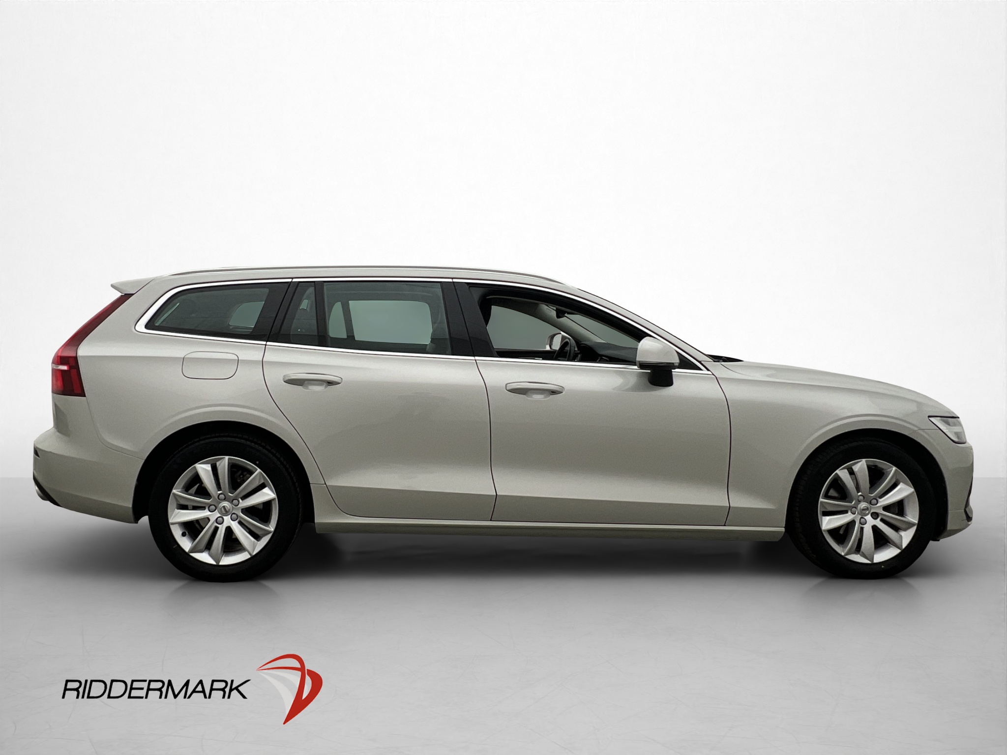 Volvo V60 B4 Geartronic, 8-trins, 197ps, 2021