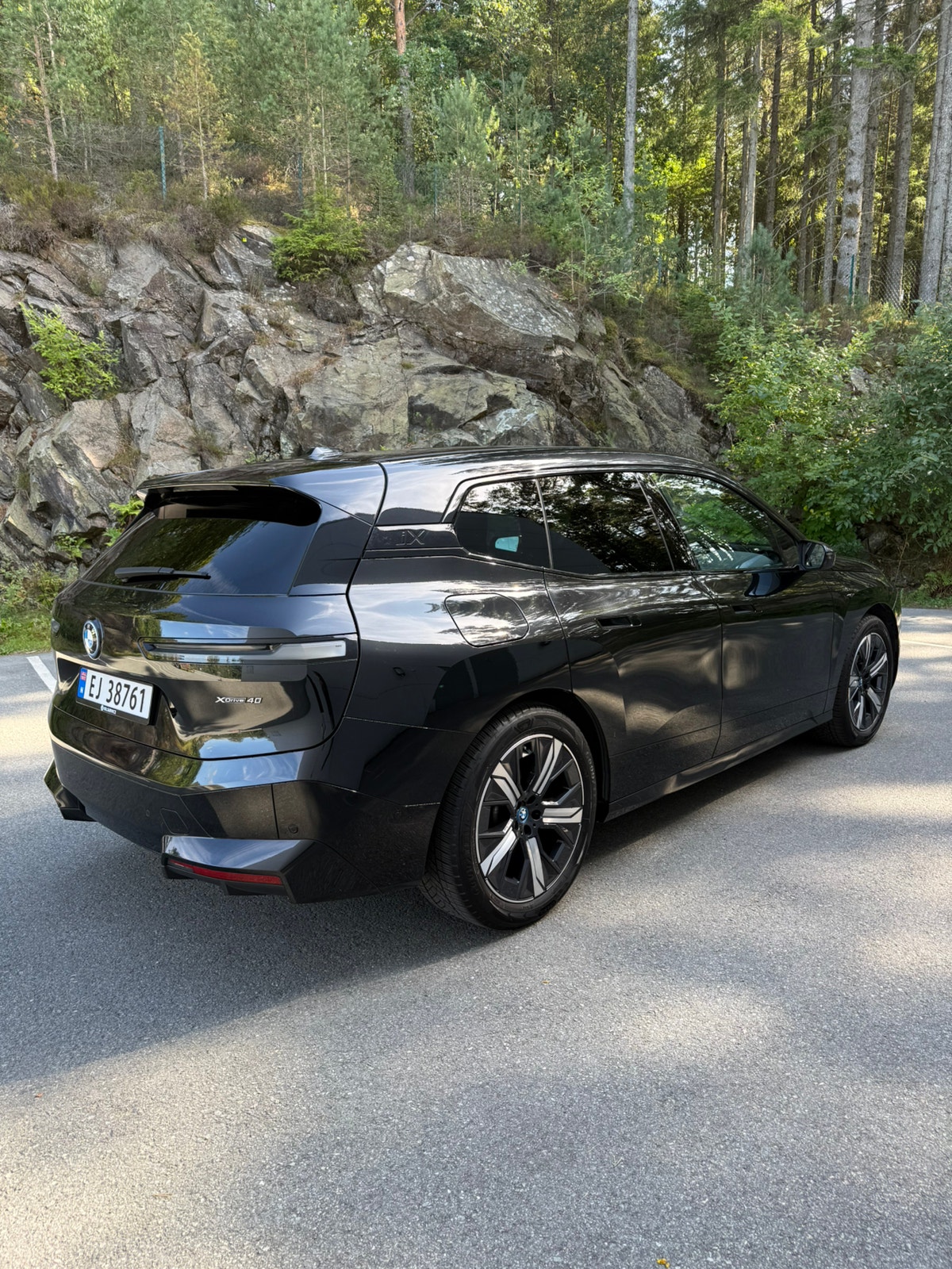 BMW iX xDrive40, 326hp, 2022