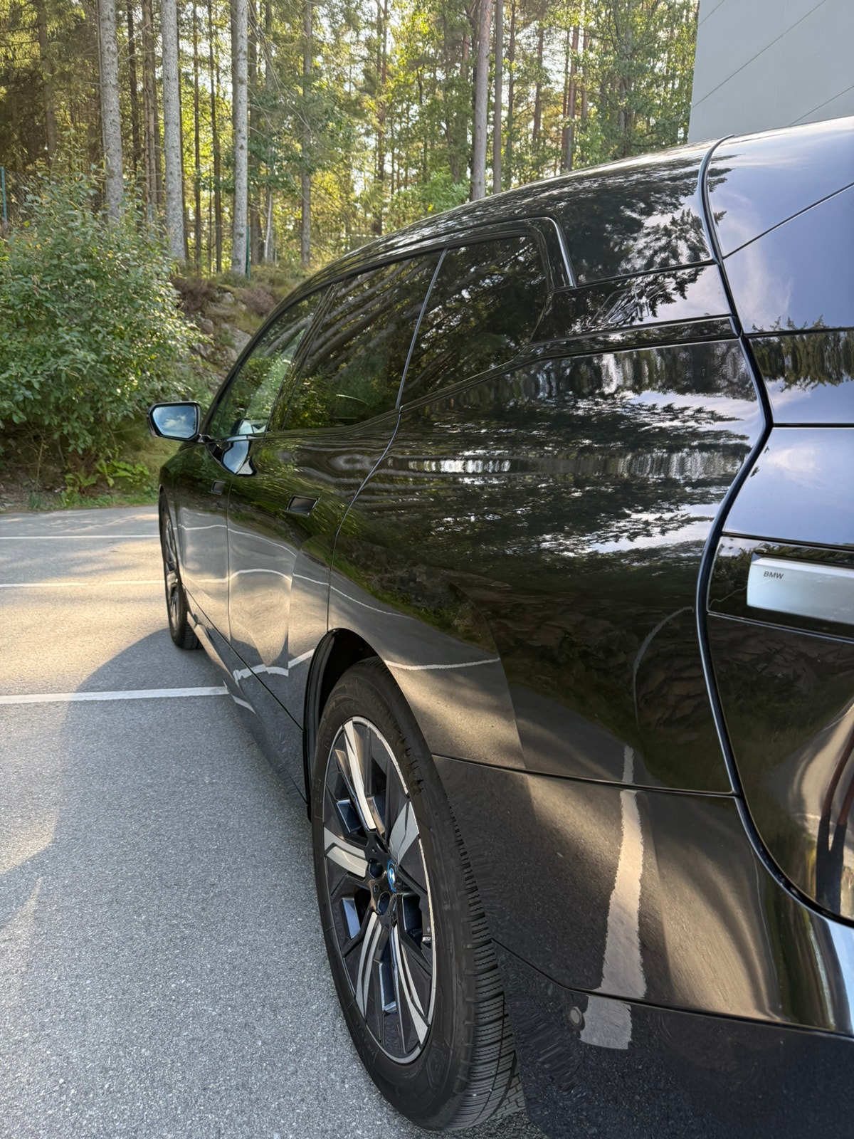 BMW iX xDrive40, 326hp, 2022