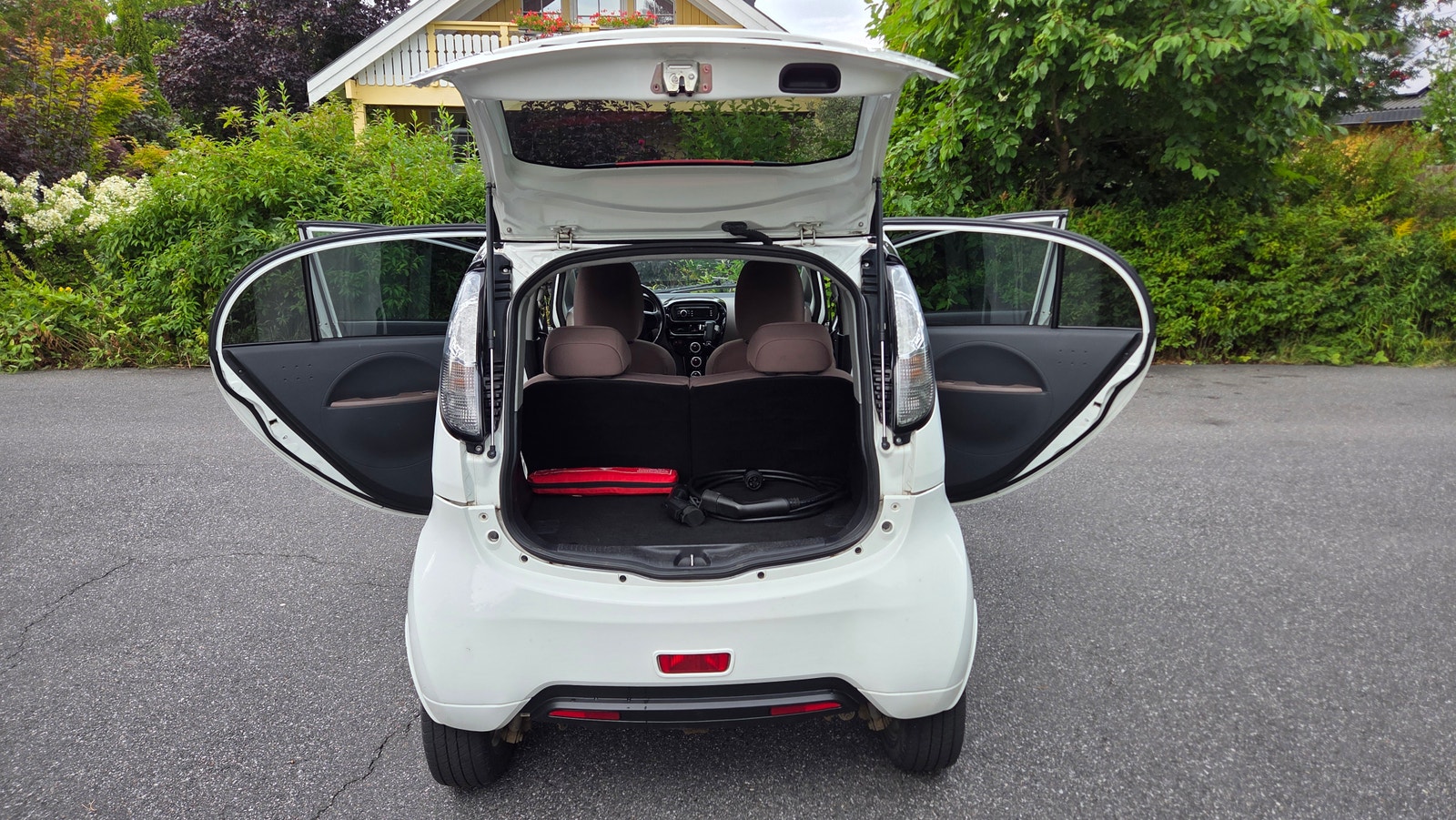 Citroën C-Zero 16 kWh, 67hp, 2011