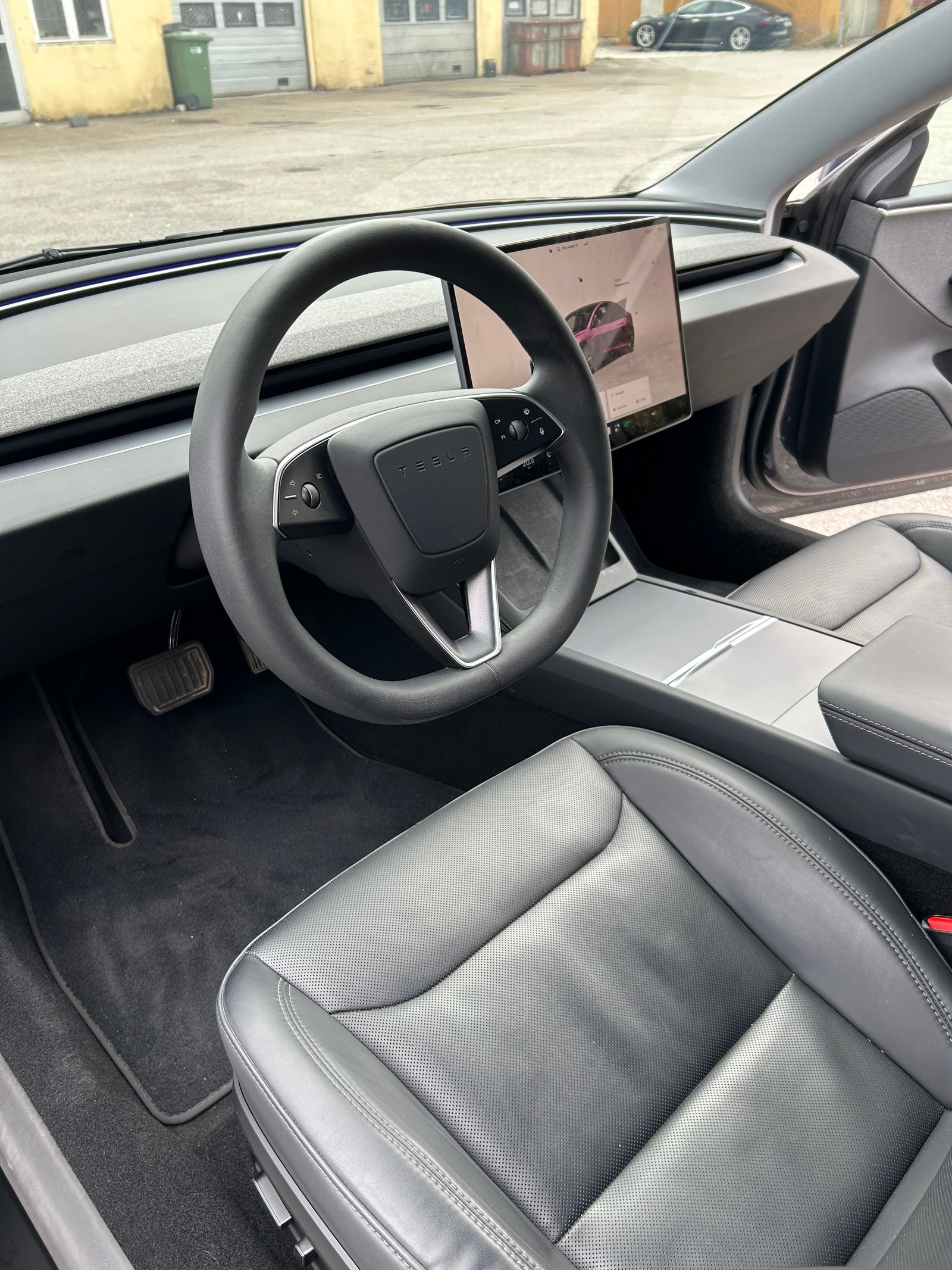 Tesla Model 3 Standard Range, 283hp, 2024