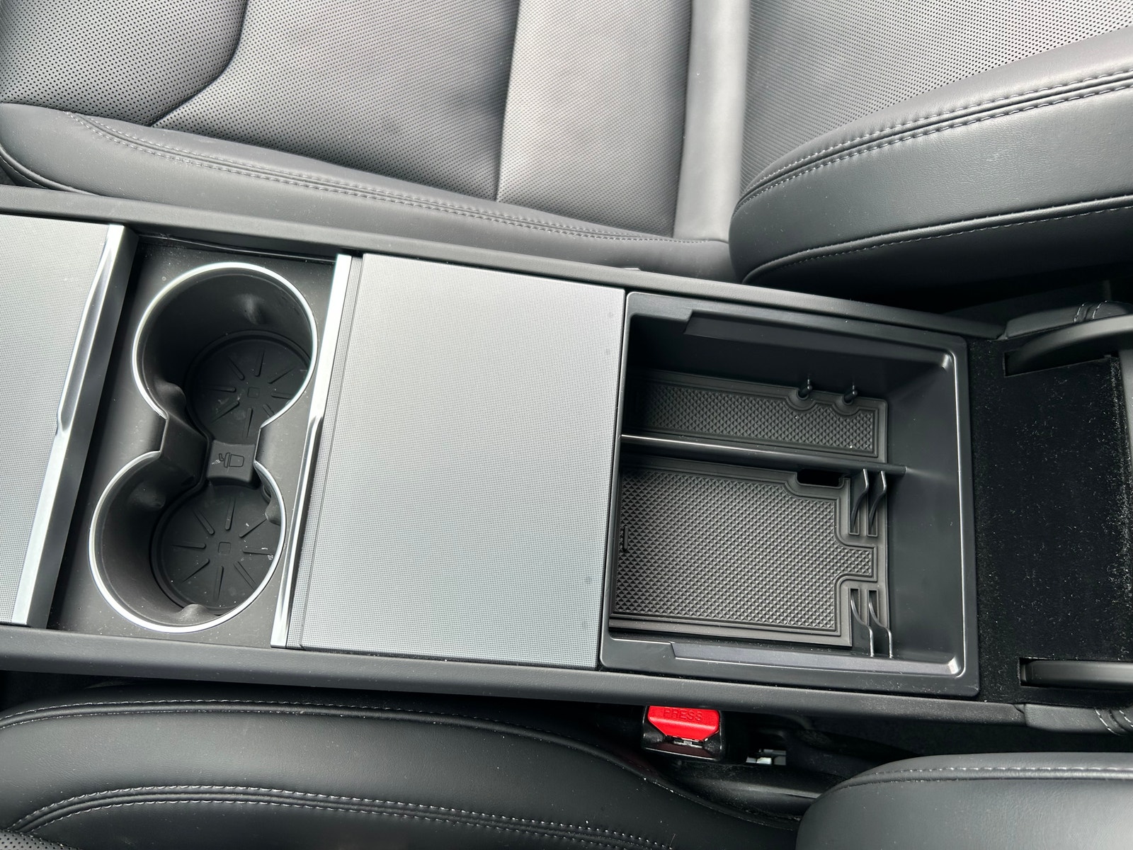 Tesla Model 3 Standard Range, 283hp, 2024