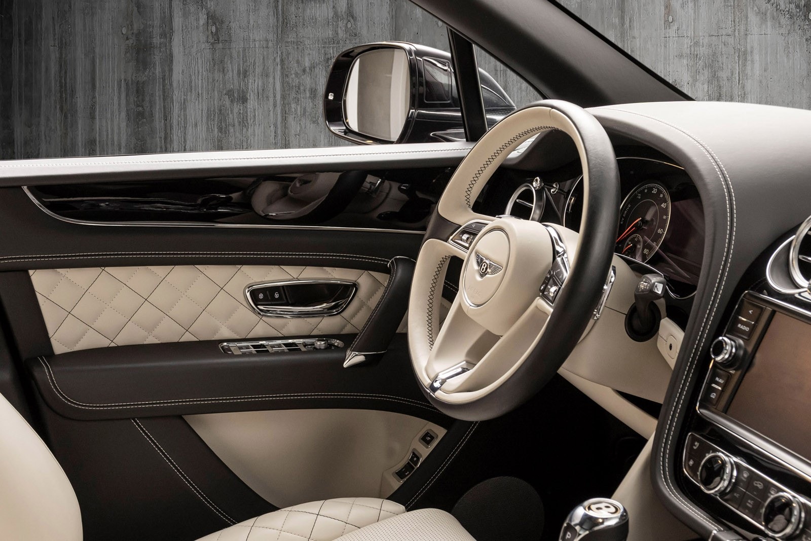 Bentley Bentayga Hybrid 2.9 V6 Automatic, 8-trins, 462ps, 2020