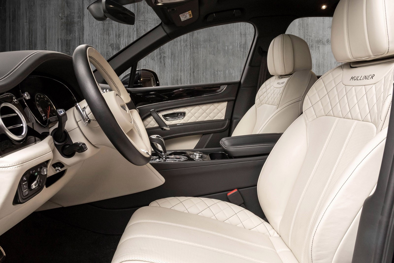 Bentley Bentayga Hybrid 2.9 V6 Automatic, 8-trins, 462ps, 2020