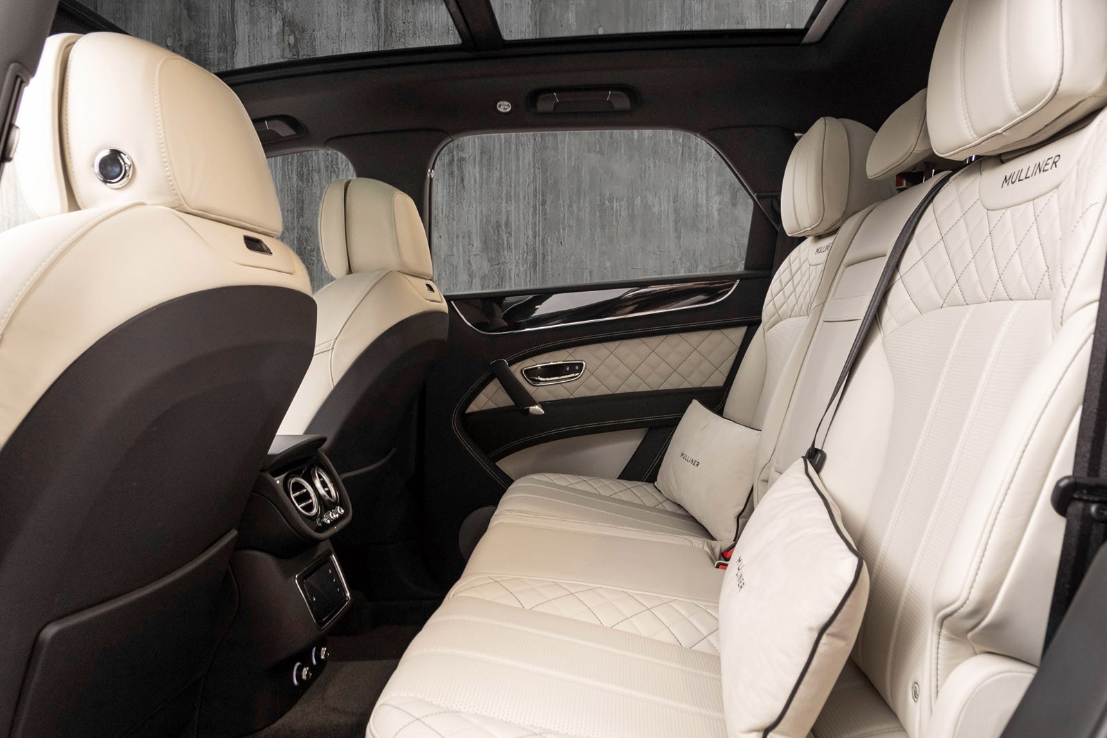 Bentley Bentayga Hybrid 2.9 V6 Automatic, 8-trins, 462ps, 2020