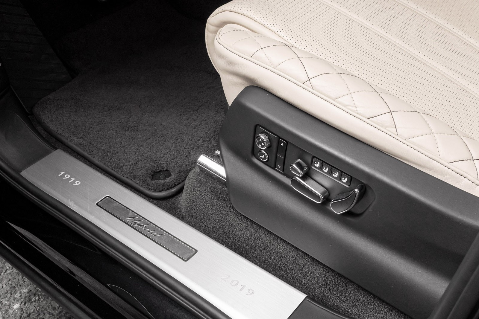 Bentley Bentayga Hybrid 2.9 V6 Automatic, 8-trins, 462ps, 2020