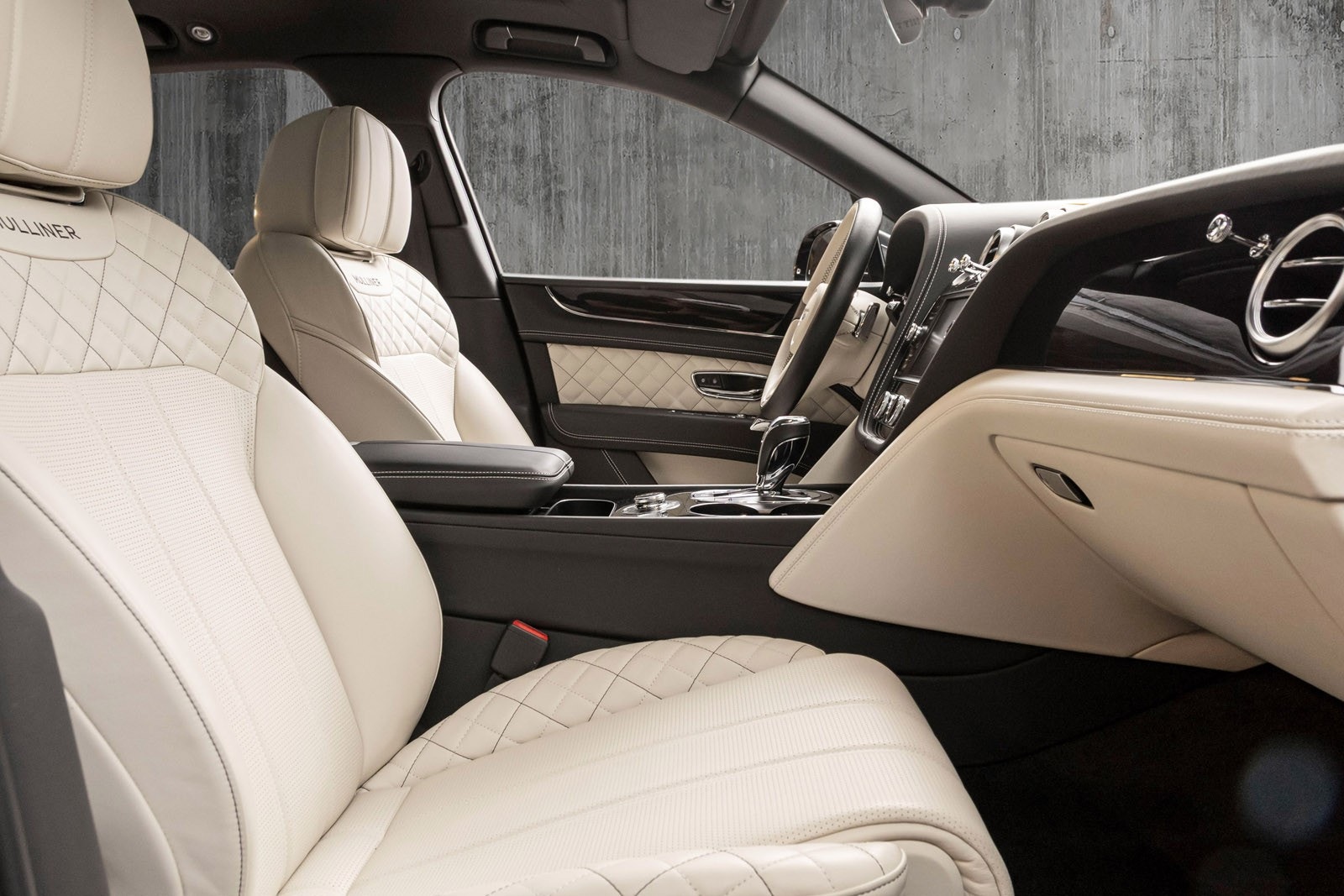 Bentley Bentayga Hybrid 2.9 V6 Automatic, 8-trins, 462ps, 2020