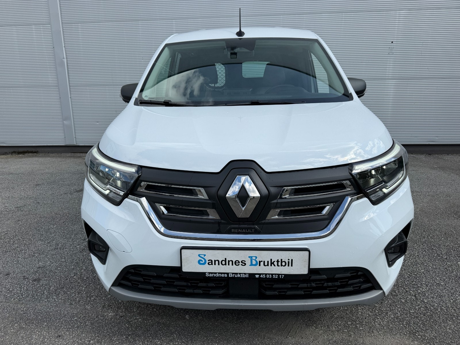Renault Kangoo E-Tech, 122hp, 2025