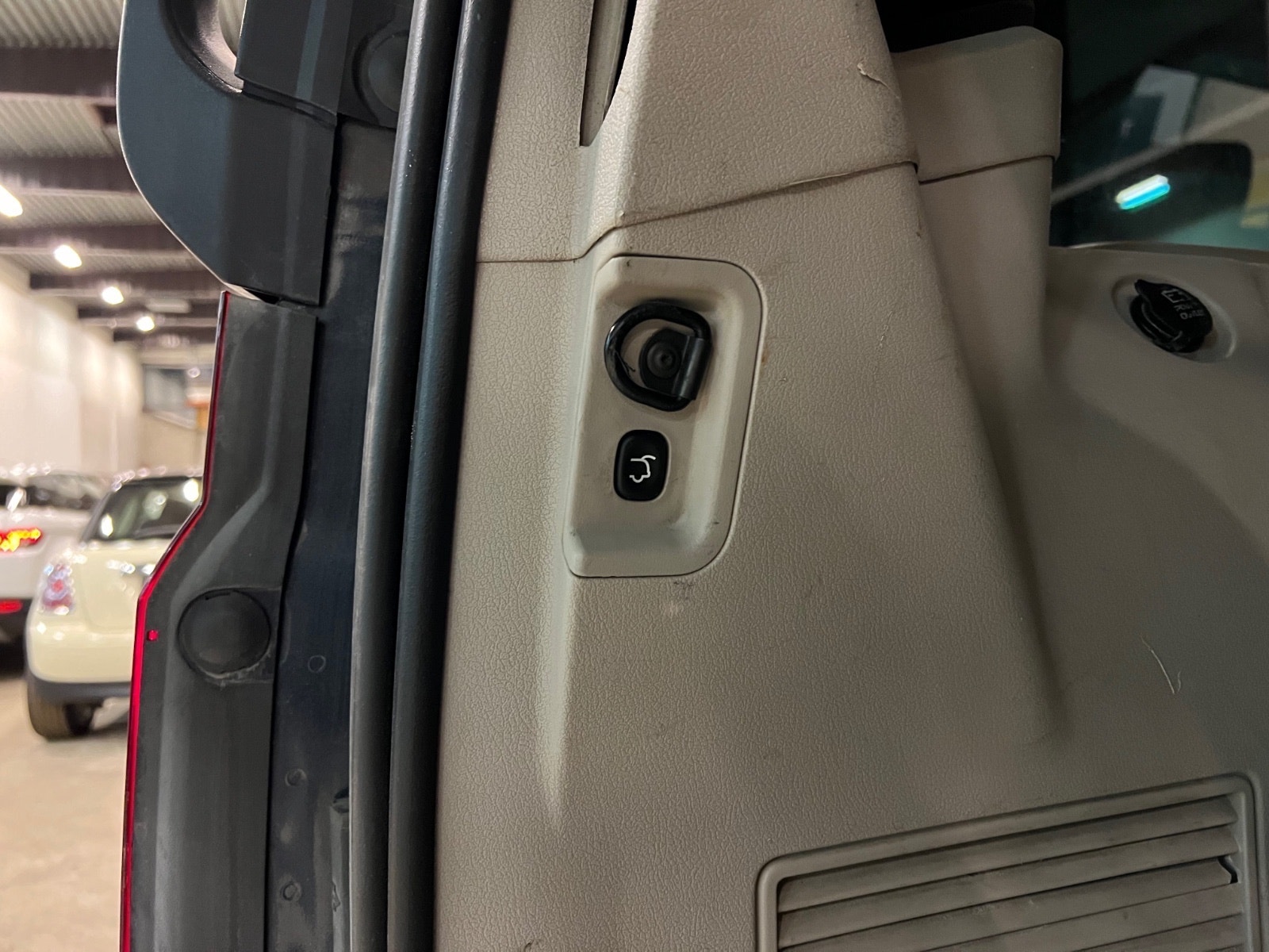 Jeep Commander 3.0 V6 CRD 4WD Automatic, 5-trins, 218ps, 2007
