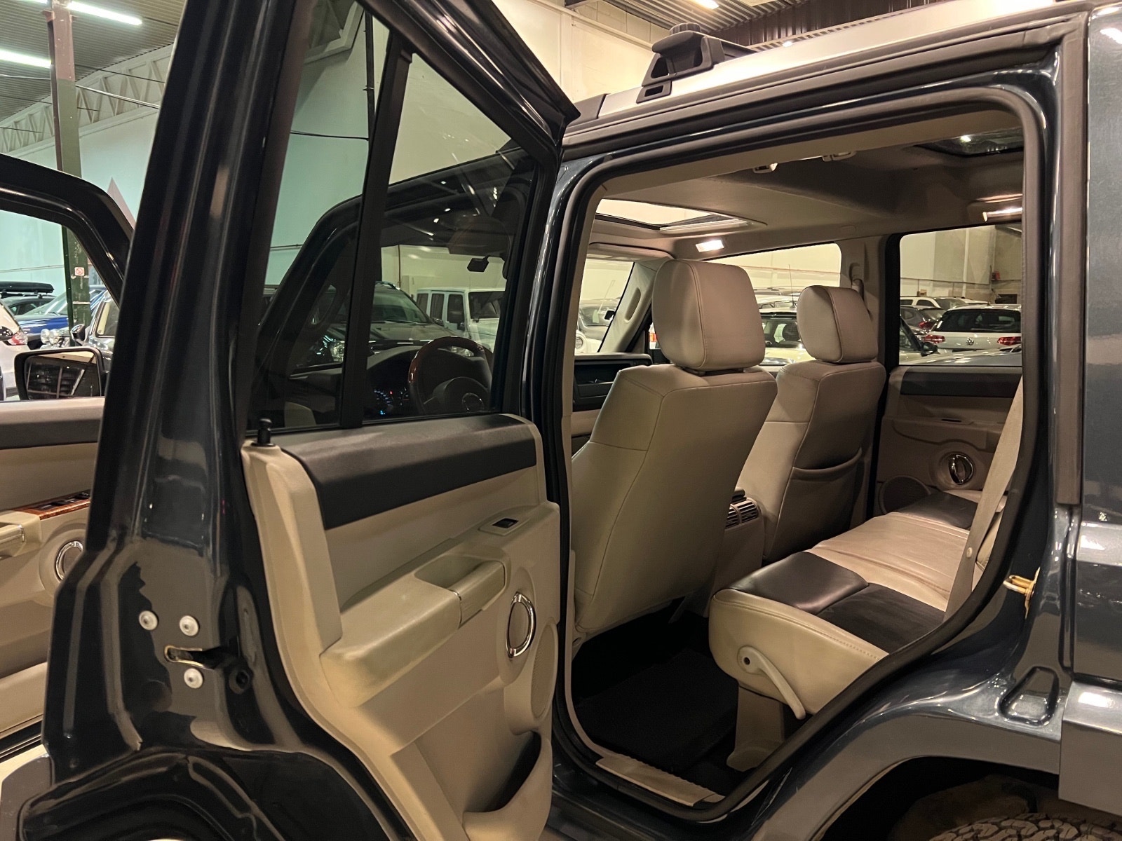 Jeep Commander 3.0 V6 CRD 4WD Automatic, 5-trins, 218ps, 2007