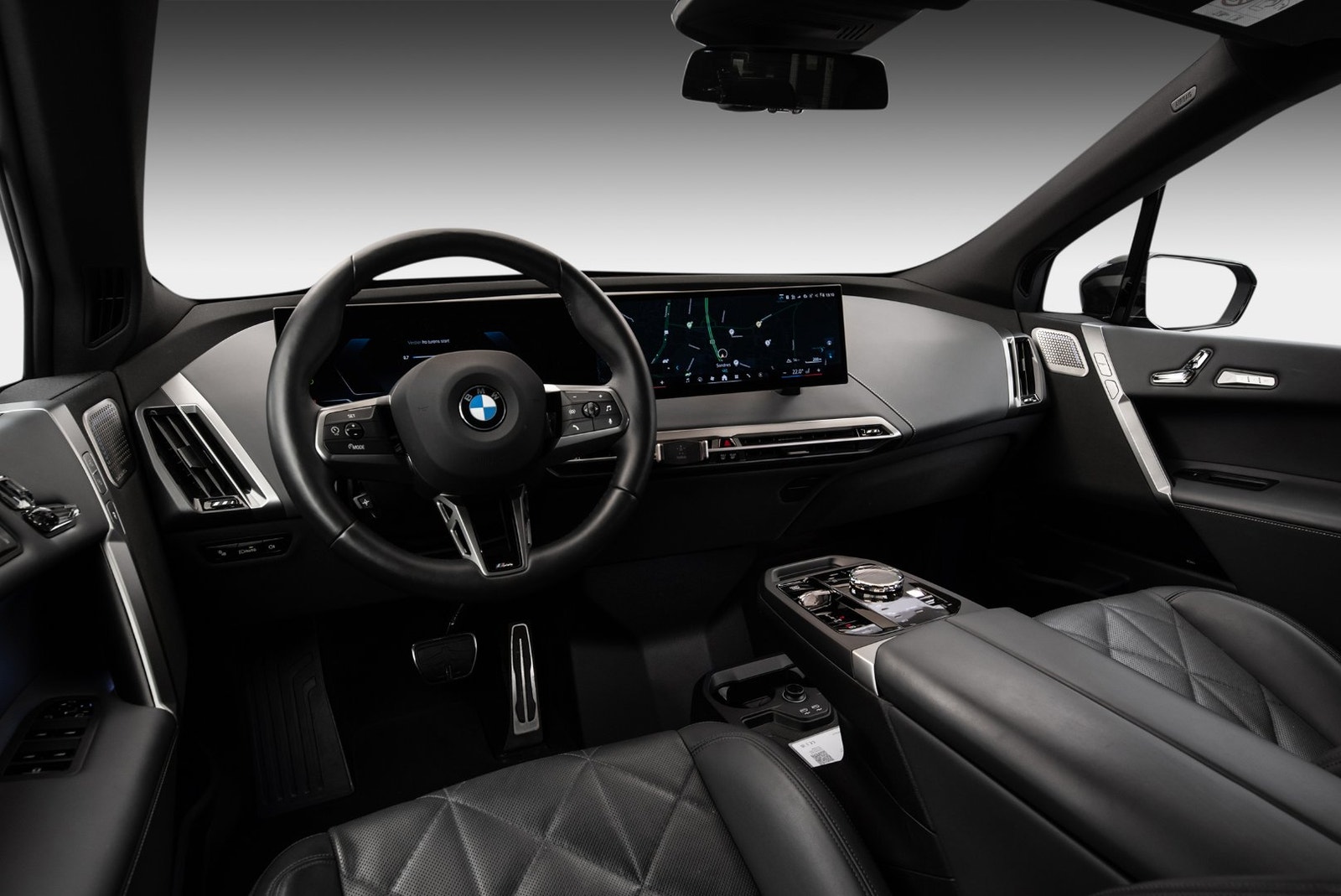 BMW iX xDrive60, 544hk, 2025