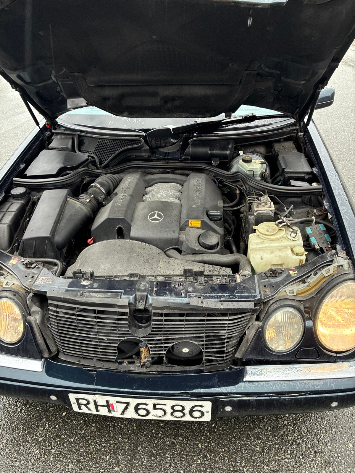 Mercedes-Benz E 240 Automatic, 170hp, 1998