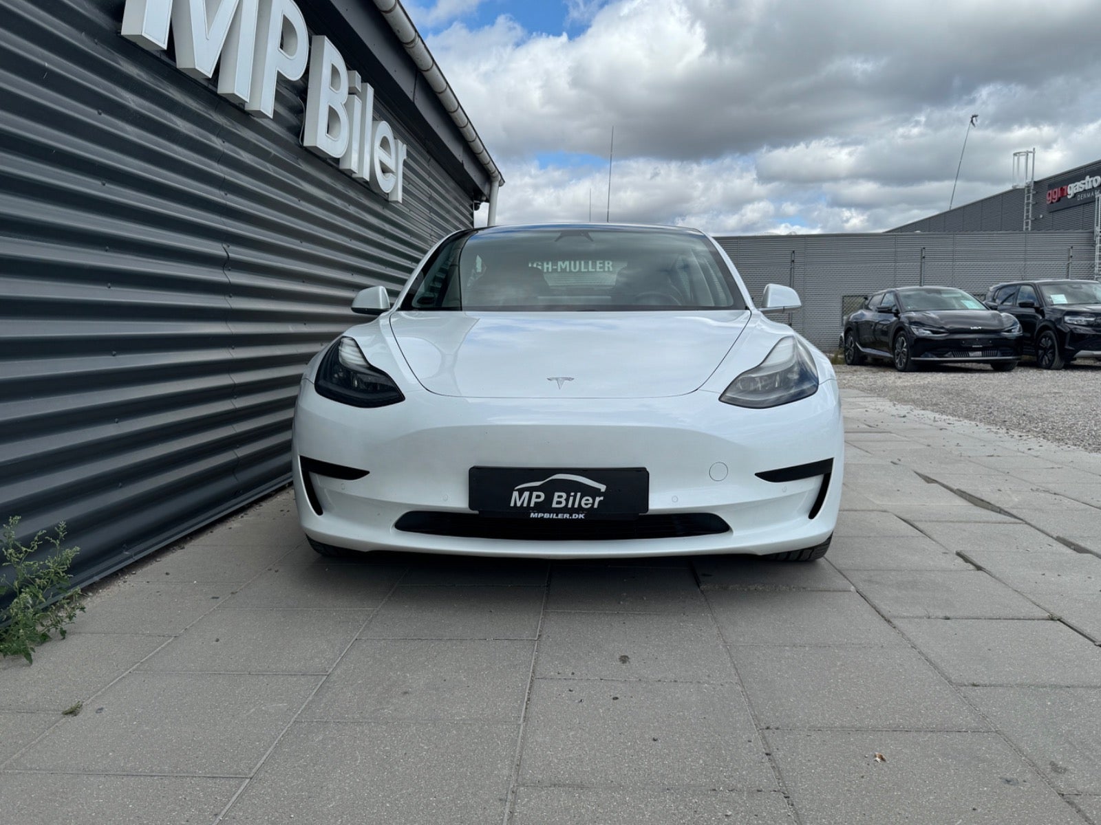 Tesla Model 3 Standard Range Plus, 325hk, 2020