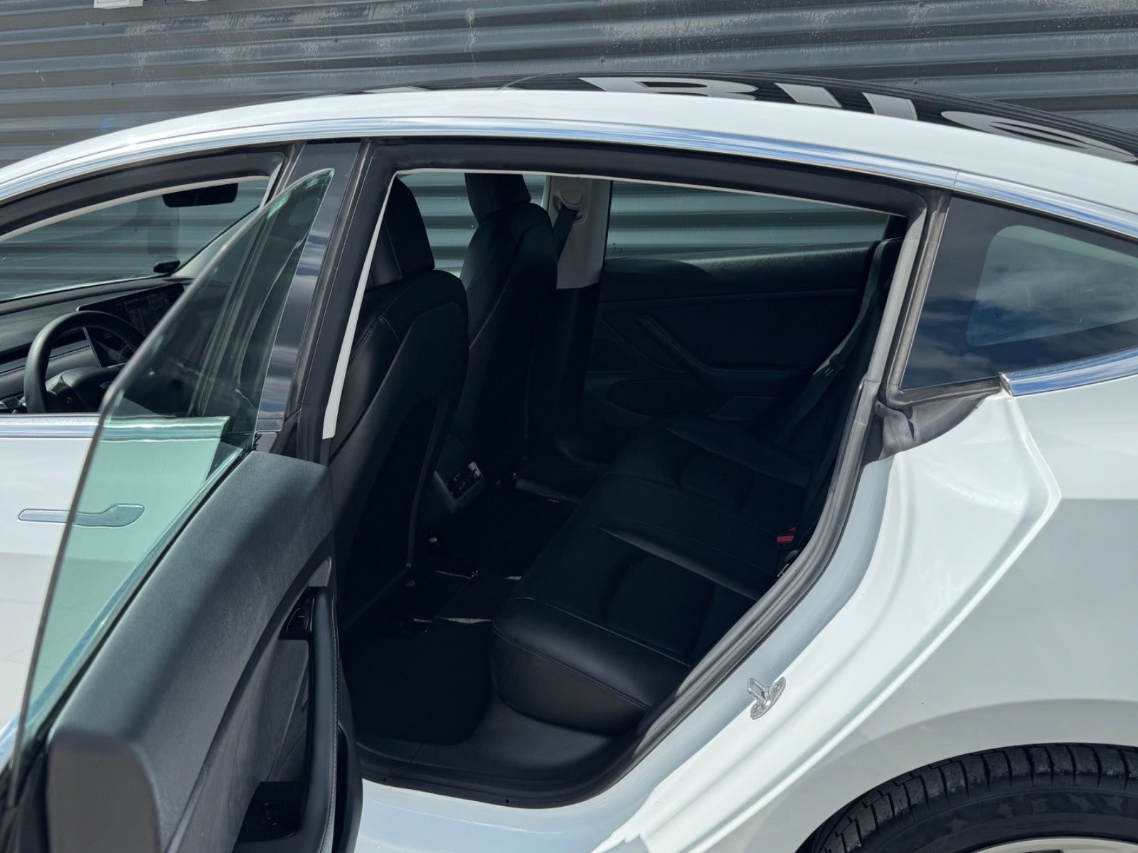 Tesla Model 3 Standard Range Plus, 325hk, 2020