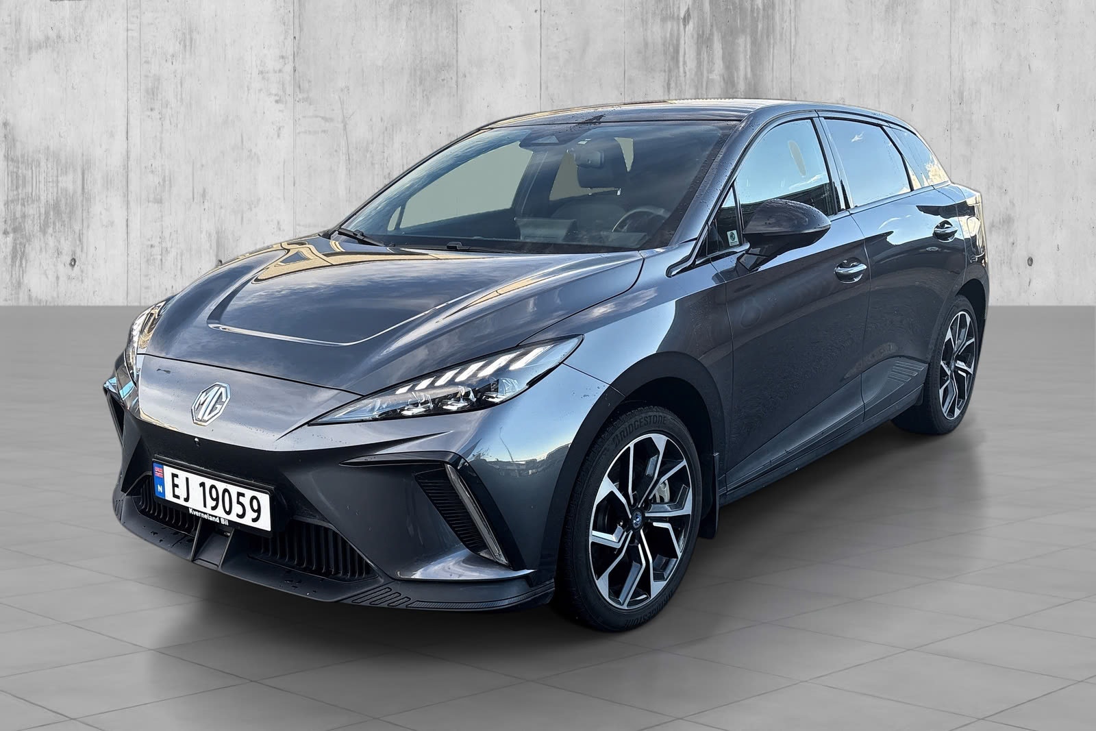 MG 4 Electric Extended Range 77 kWh, 245hp, 2024