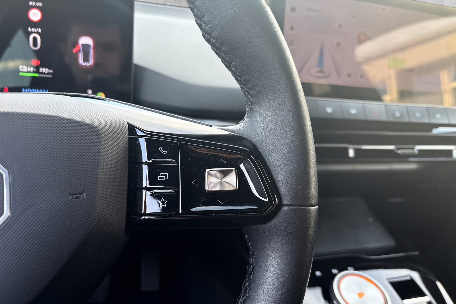 MG 4 Electric Extended Range 77 kWh, 245hp, 2024