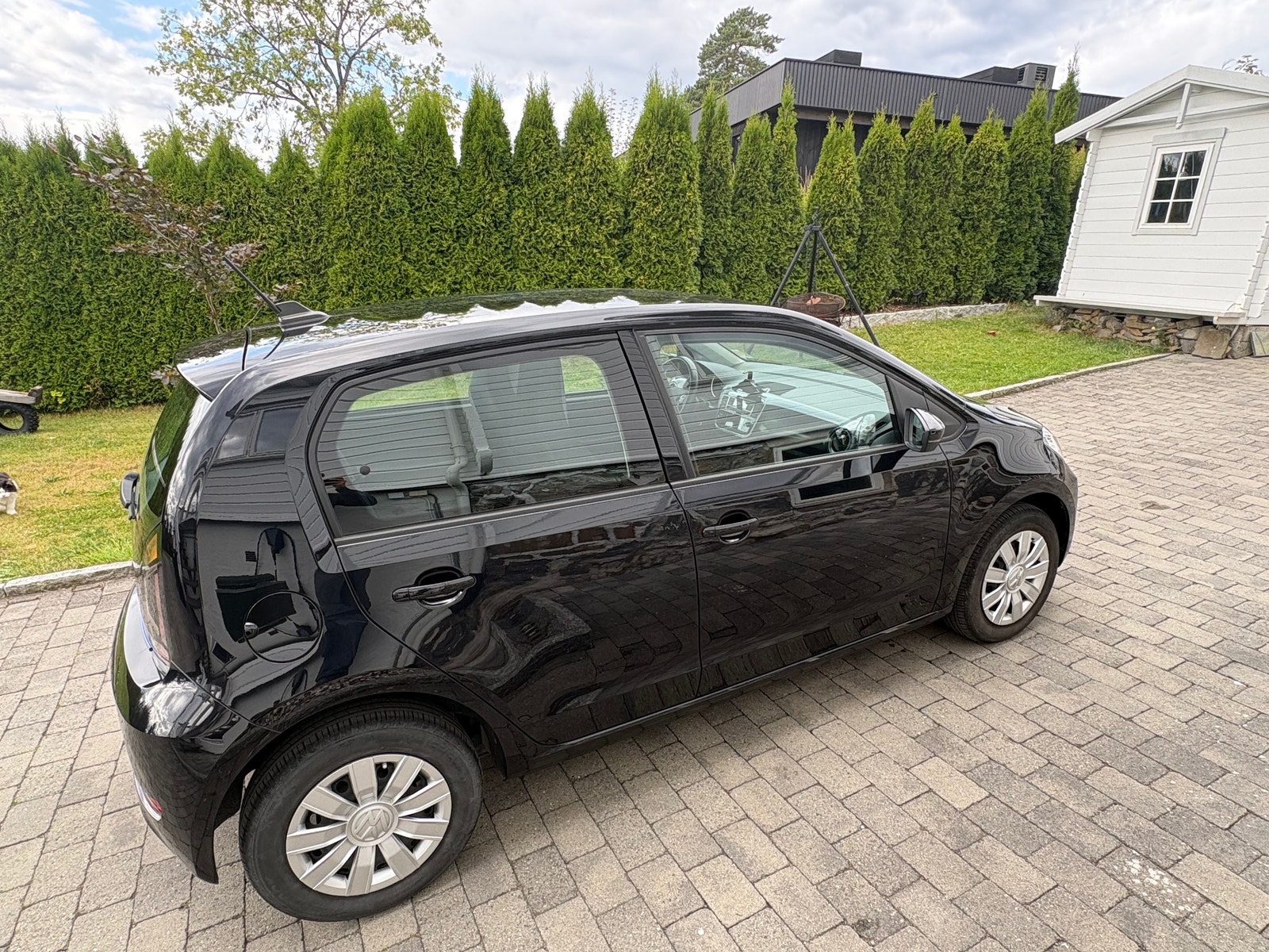 Volkswagen e-up!, 83ps, 2022