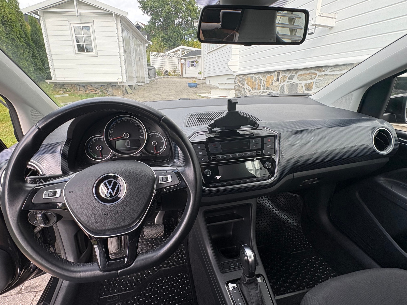 Volkswagen e-up!, 83ps, 2022