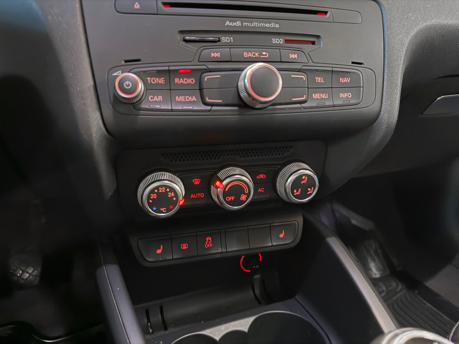 Audi A1 1.4 TFSI Manual, 6-trins, 122ps, 2012