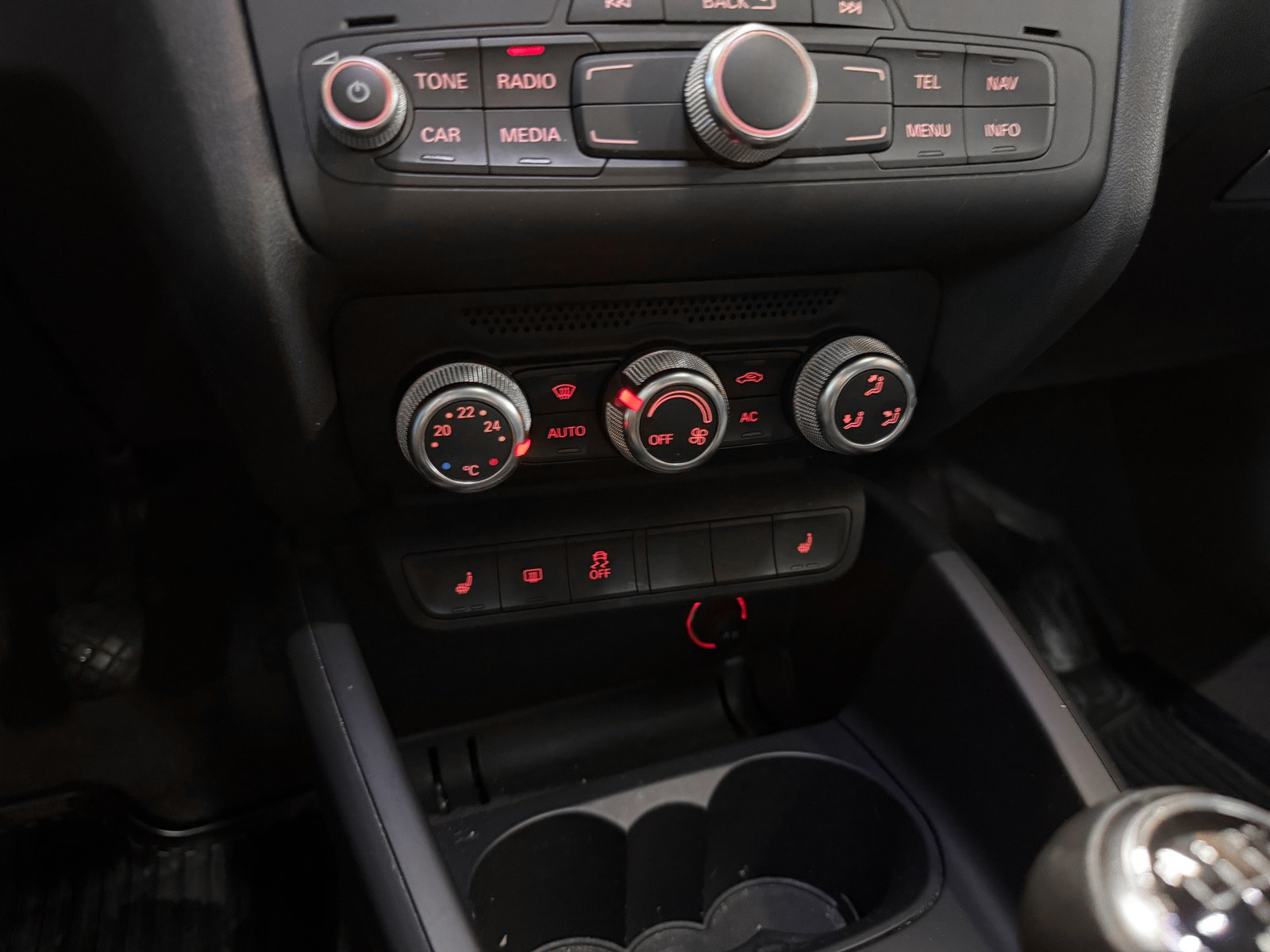 Audi A1 1.4 TFSI Manual, 6-trins, 122ps, 2012