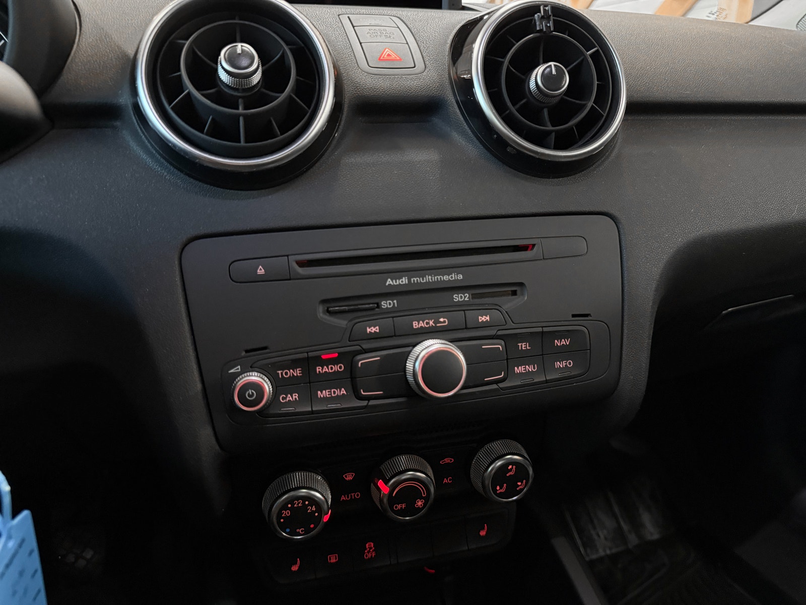 Audi A1 1.4 TFSI Manual, 6-trins, 122ps, 2012