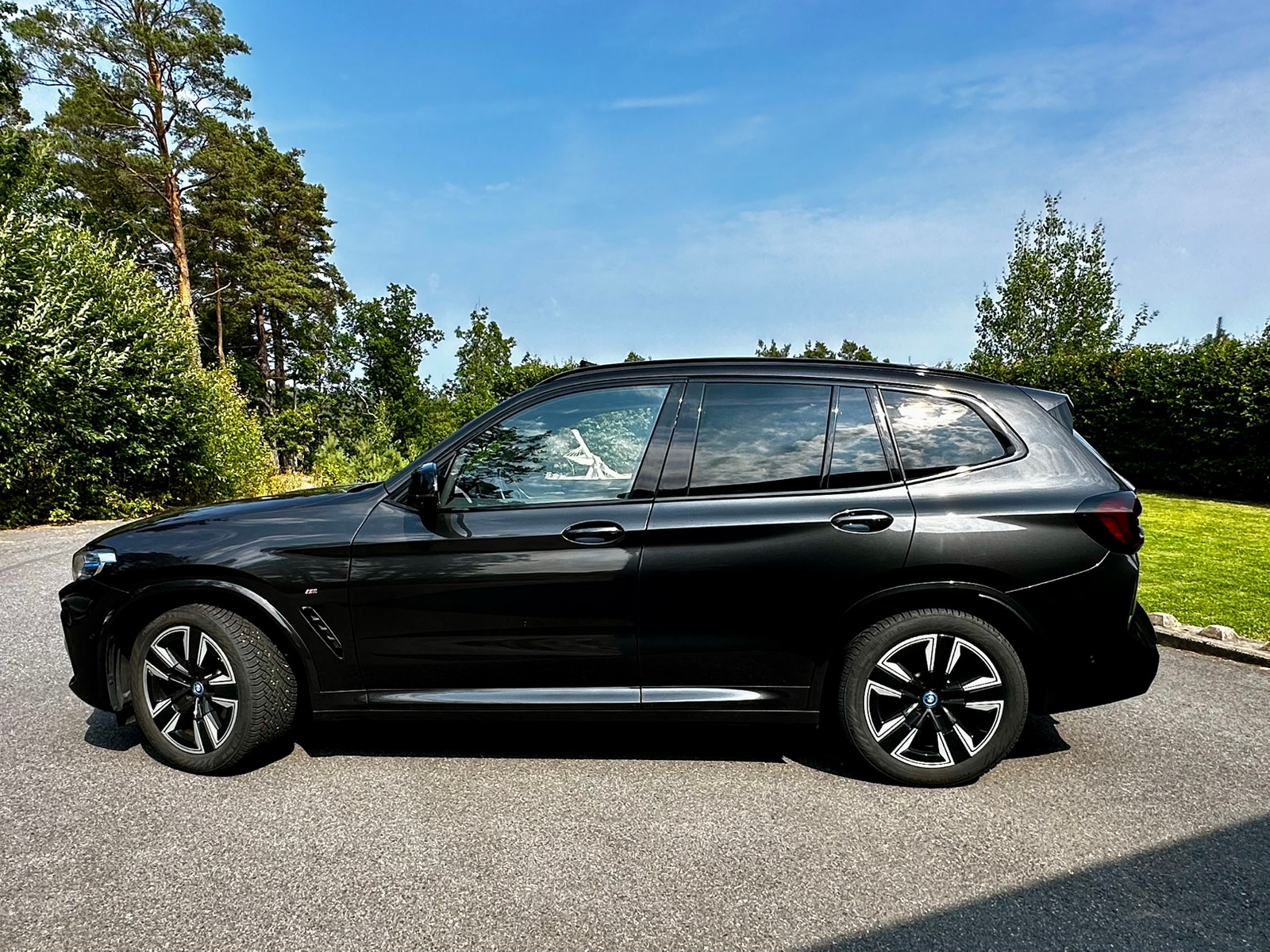 BMW iX3, 286ps, 2024