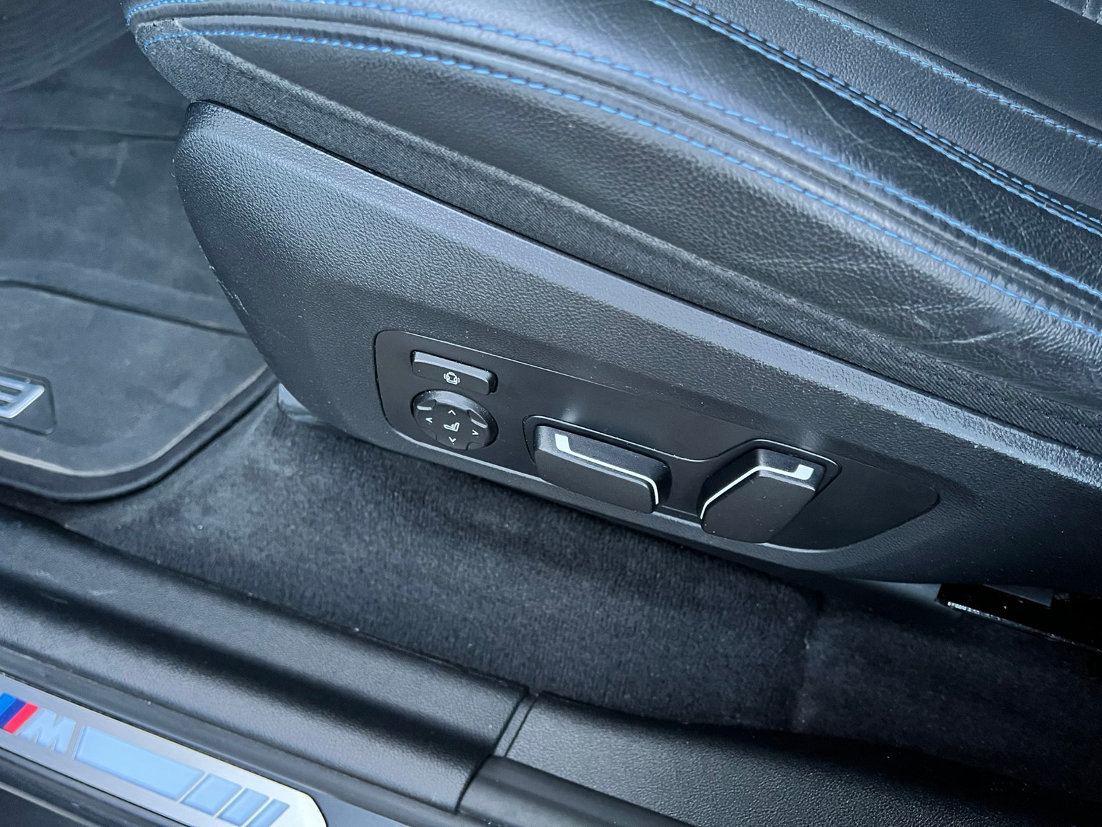 BMW iX3, 286ps, 2024