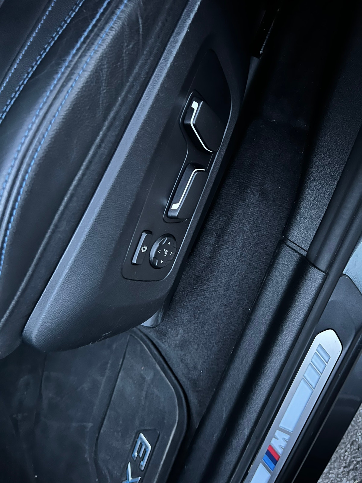 BMW iX3, 286ps, 2024