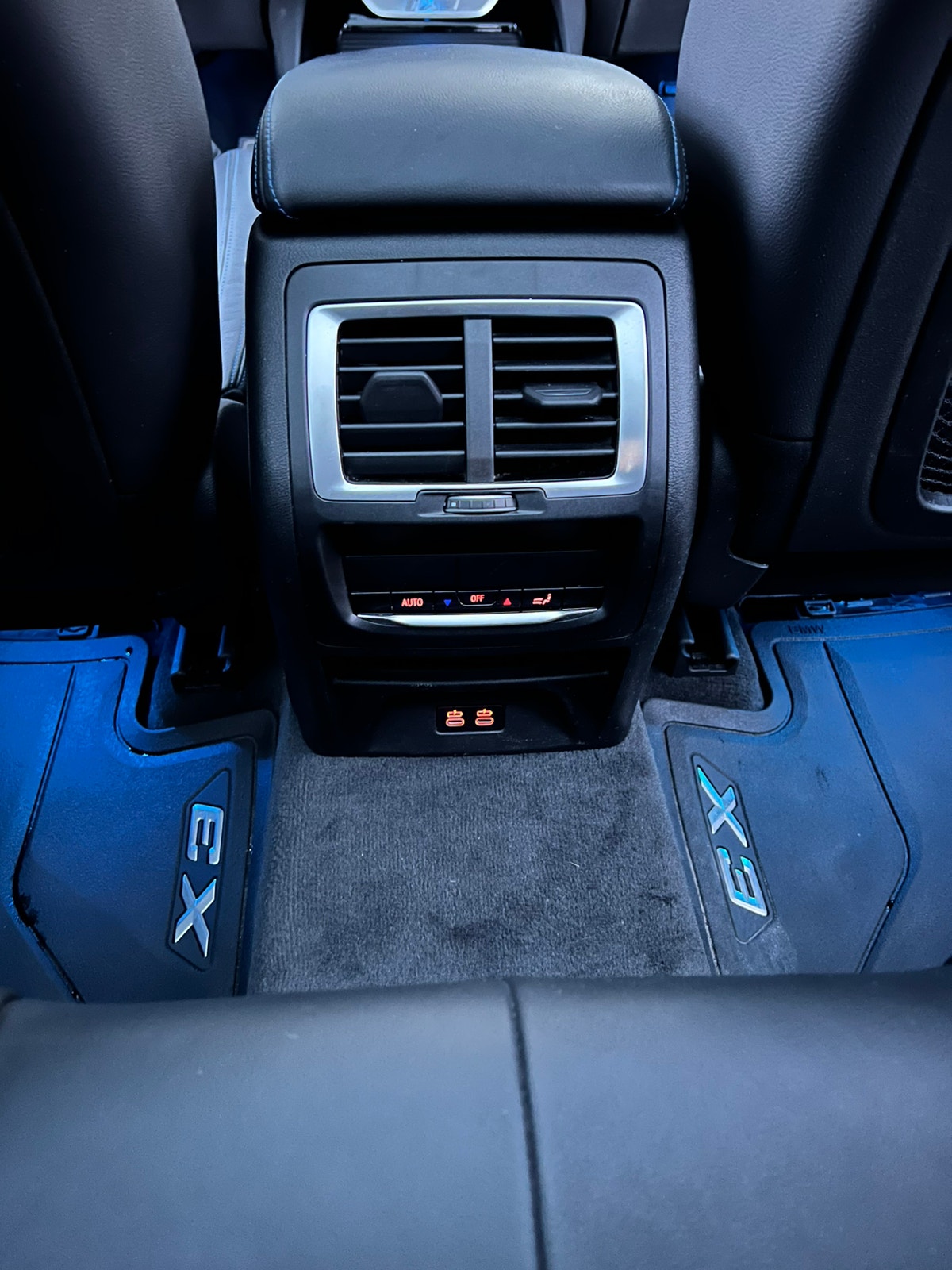 BMW iX3, 286ps, 2024