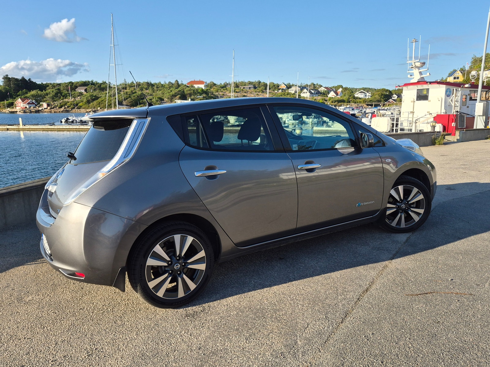 Nissan Leaf 30 kWh, 109hp, 2016