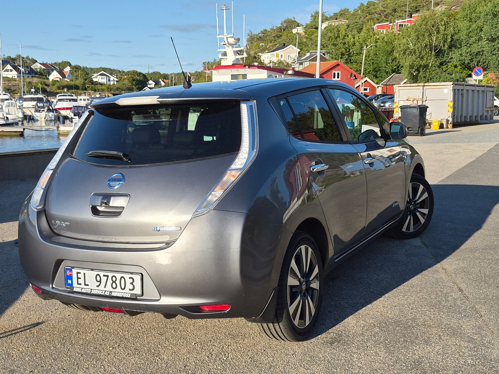Nissan Leaf 30 kWh, 109hp, 2016